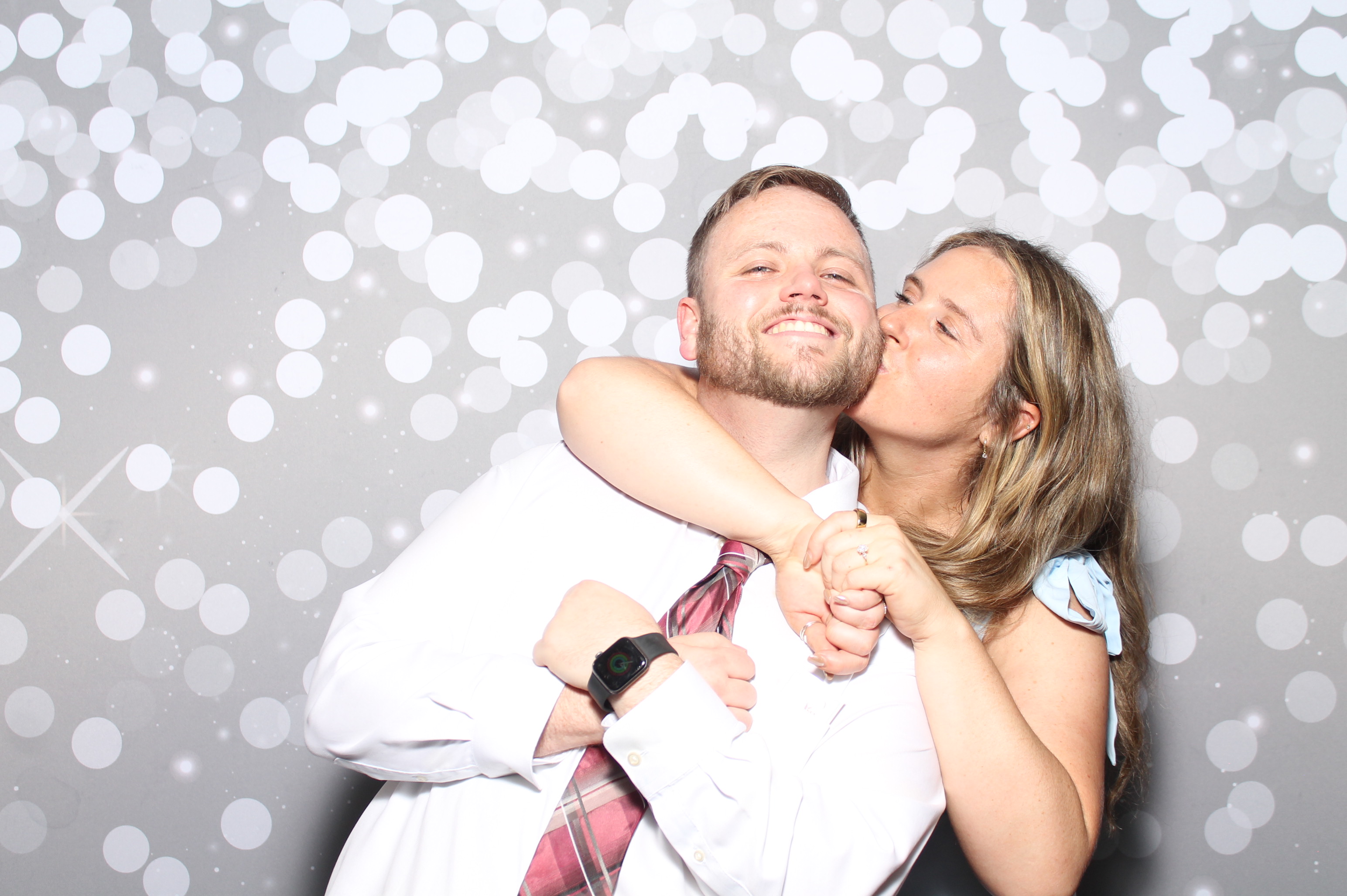 Maggie Keller Wedding Reception | View more photos from the event at gallery.photoboothcincy.com/u/PhotoBoothCincy/Maggie-Keller-Wedding-Reception