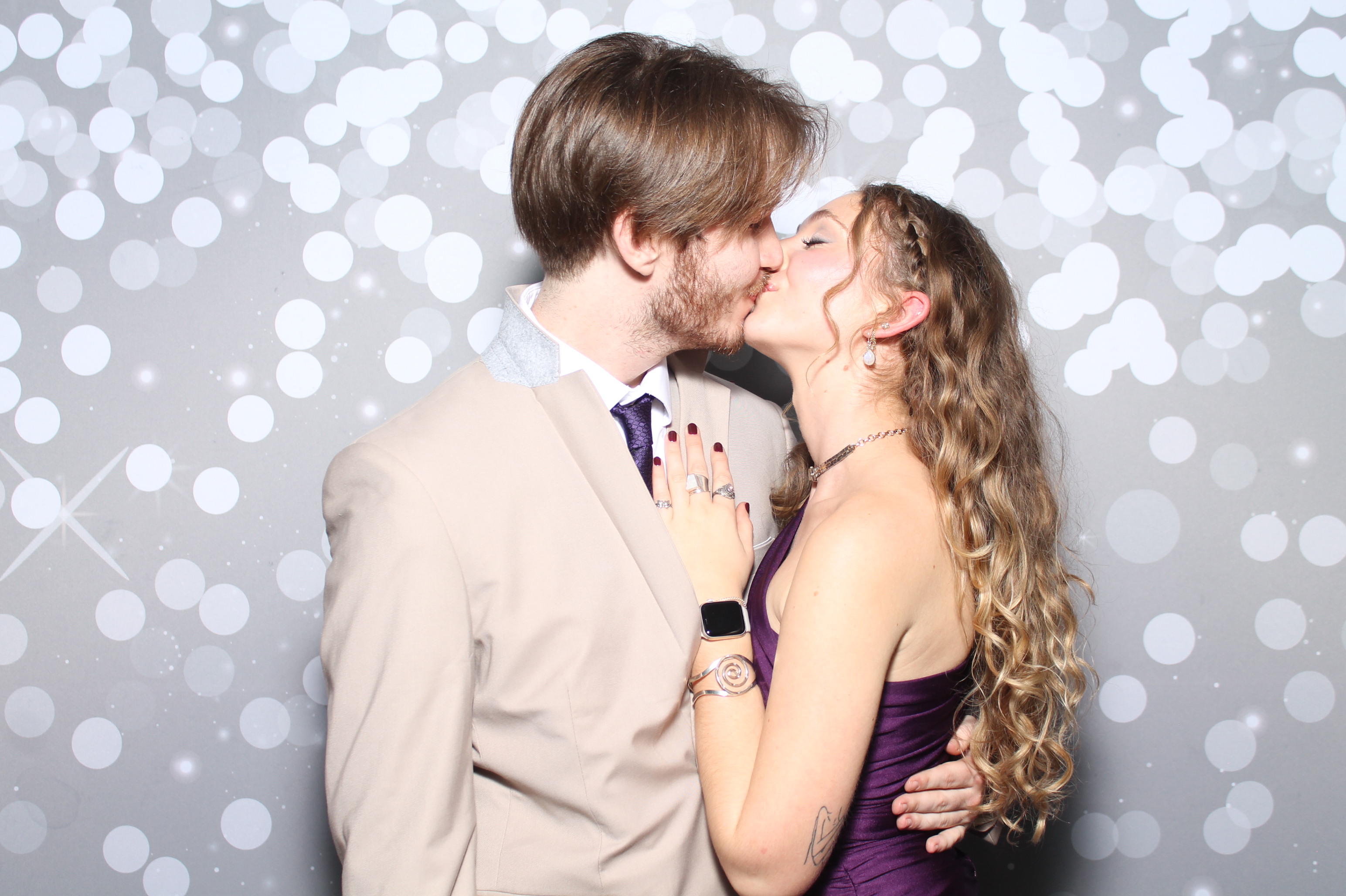Maggie Keller Wedding Reception | View more photos from the event at gallery.photoboothcincy.com/u/PhotoBoothCincy/Maggie-Keller-Wedding-Reception