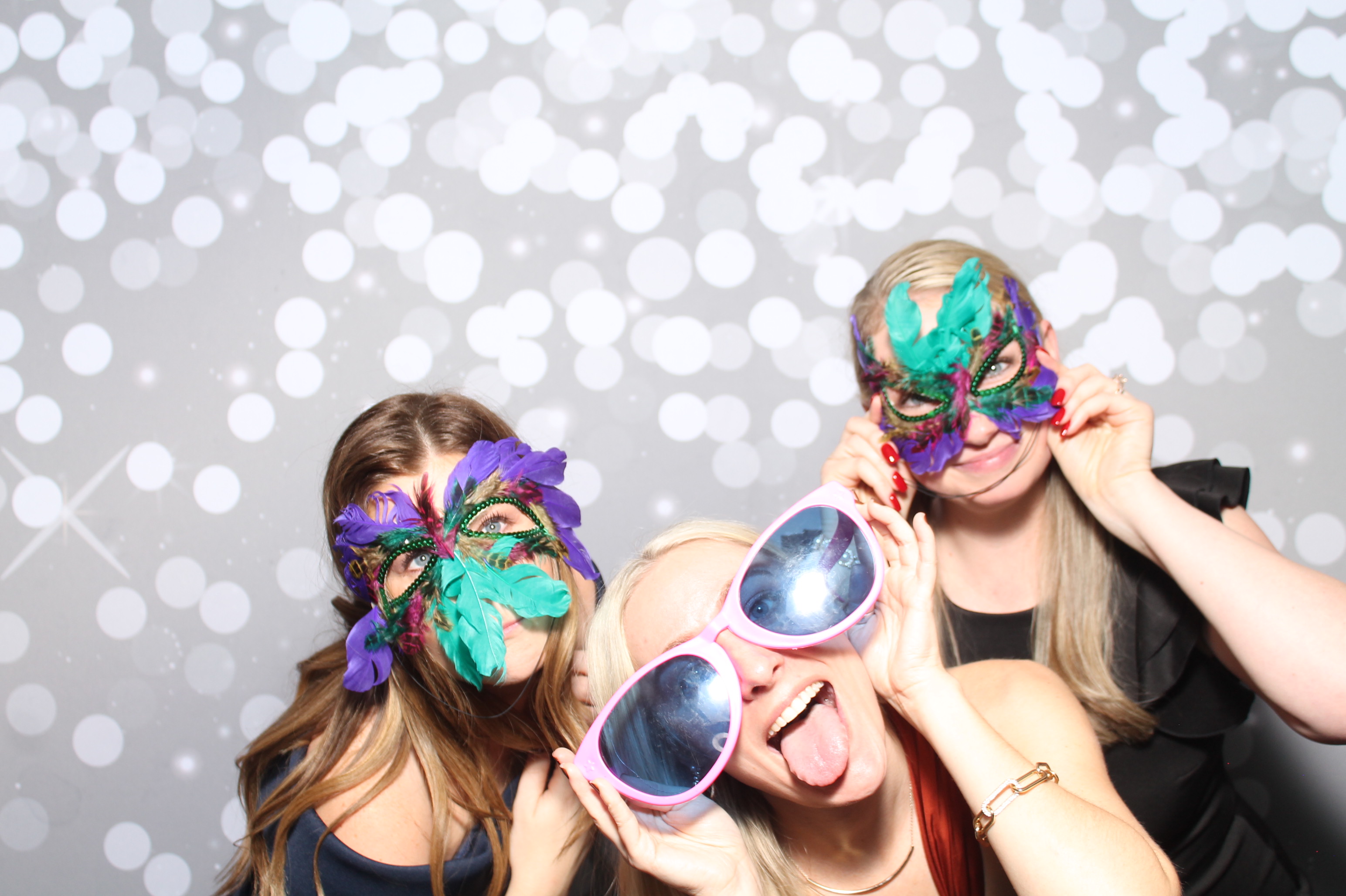 Maggie Keller Wedding Reception | View more photos from the event at gallery.photoboothcincy.com/u/PhotoBoothCincy/Maggie-Keller-Wedding-Reception