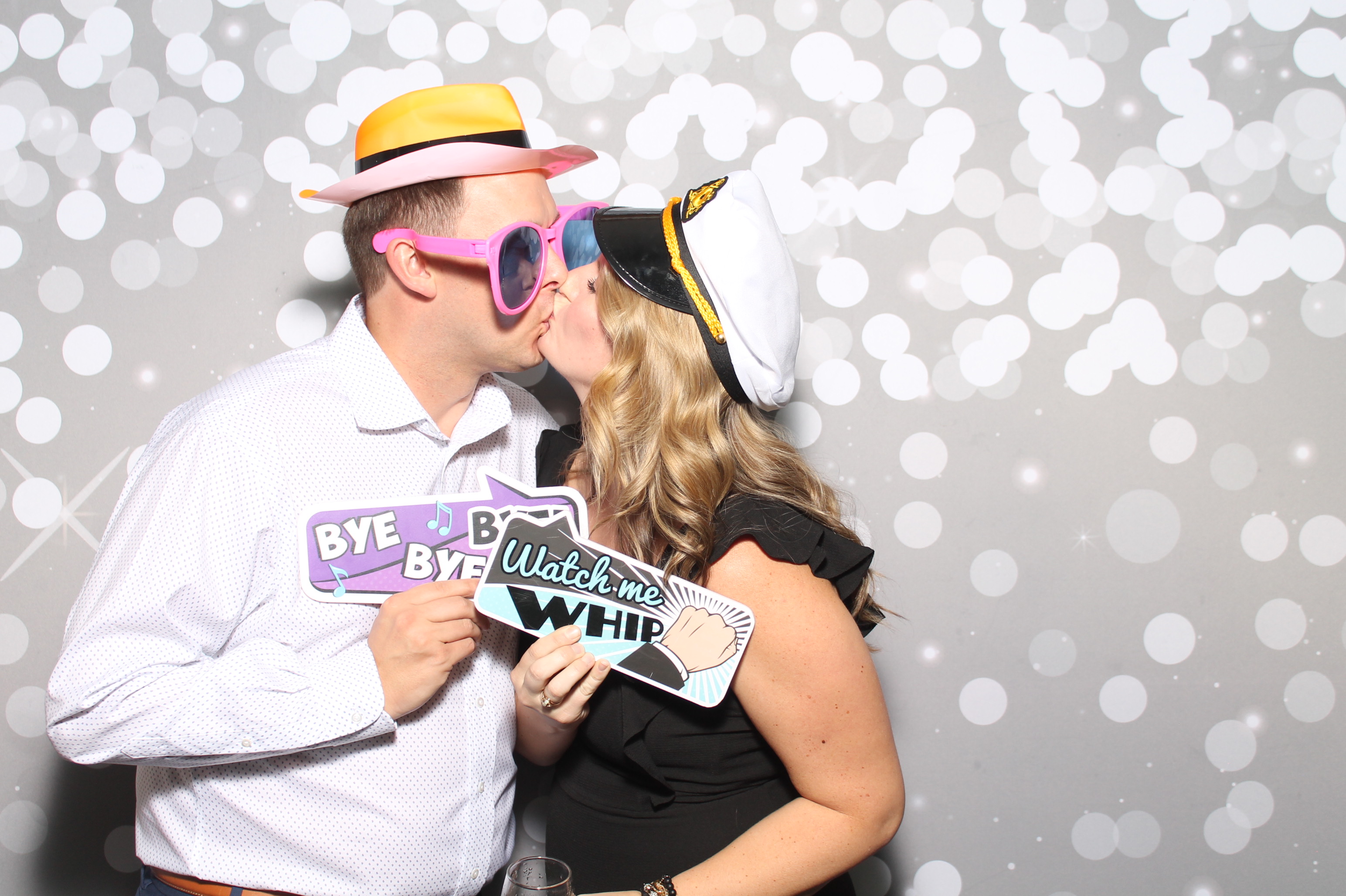 Maggie Keller Wedding Reception | View more photos from the event at gallery.photoboothcincy.com/u/PhotoBoothCincy/Maggie-Keller-Wedding-Reception