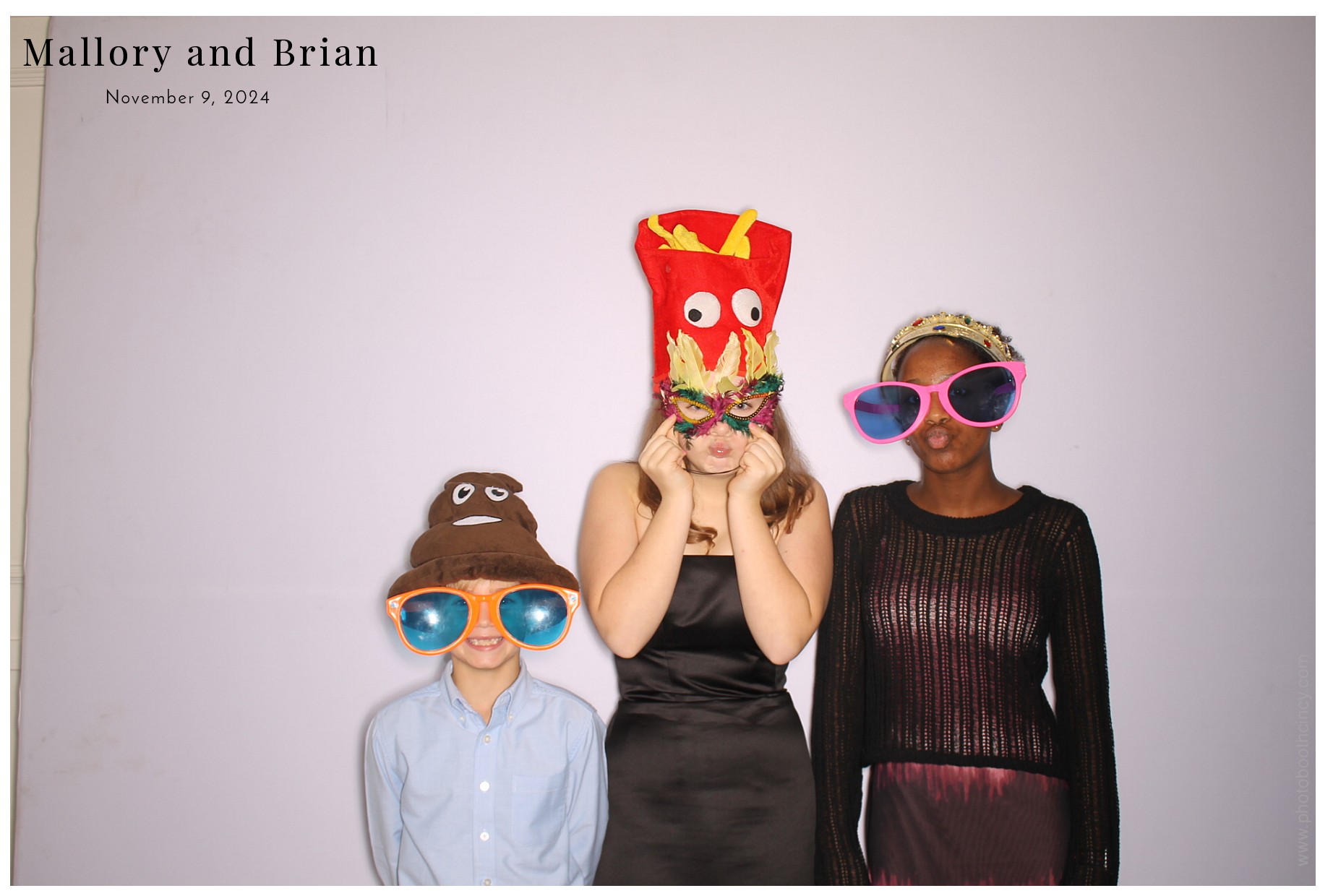 Mallory & Brian  | View more photos from the event at gallery.photoboothcincy.com/u/PhotoBoothCincy/Mallory-Brian