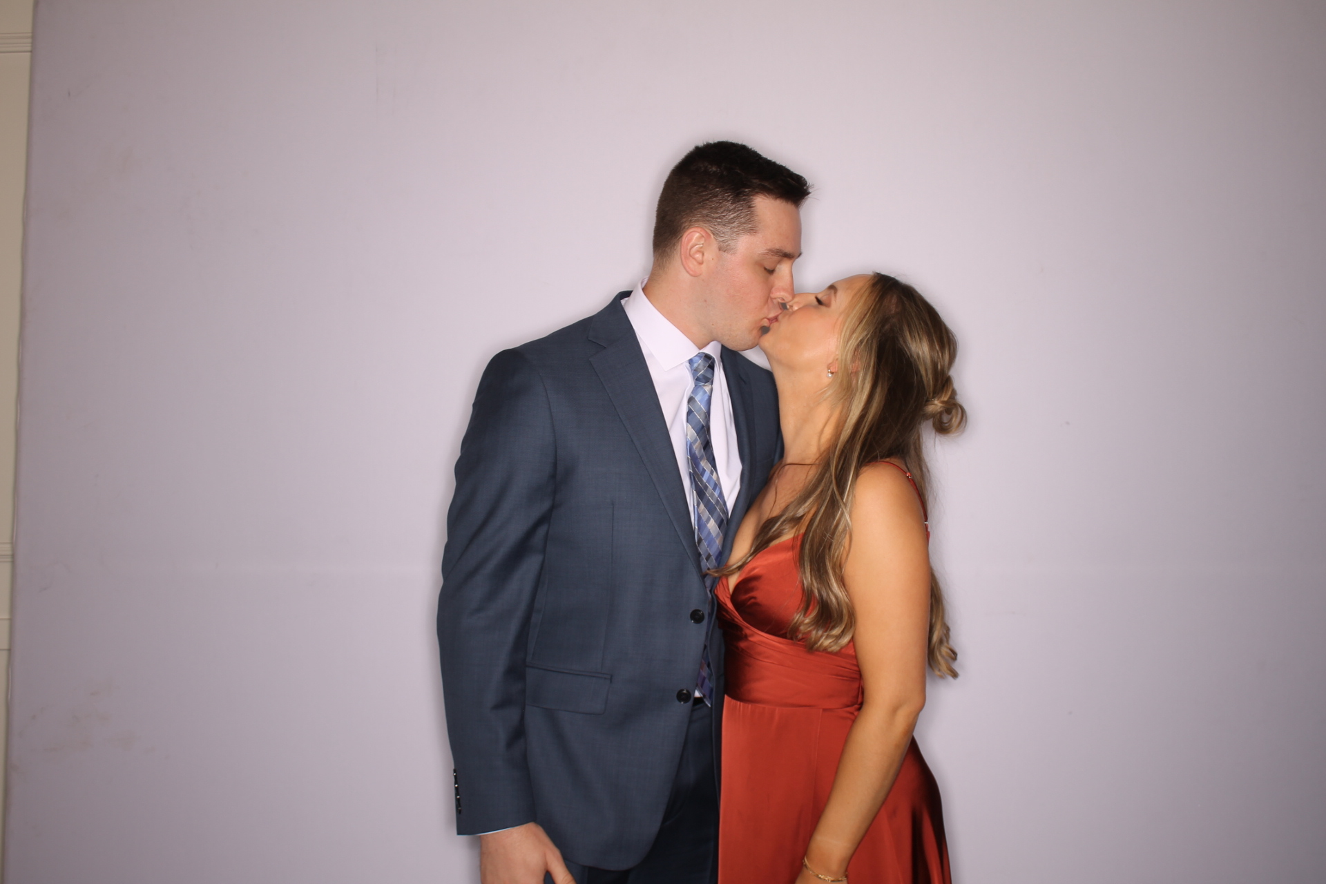 Mallory & Brian  | View more photos from the event at gallery.photoboothcincy.com/u/PhotoBoothCincy/Mallory-Brian