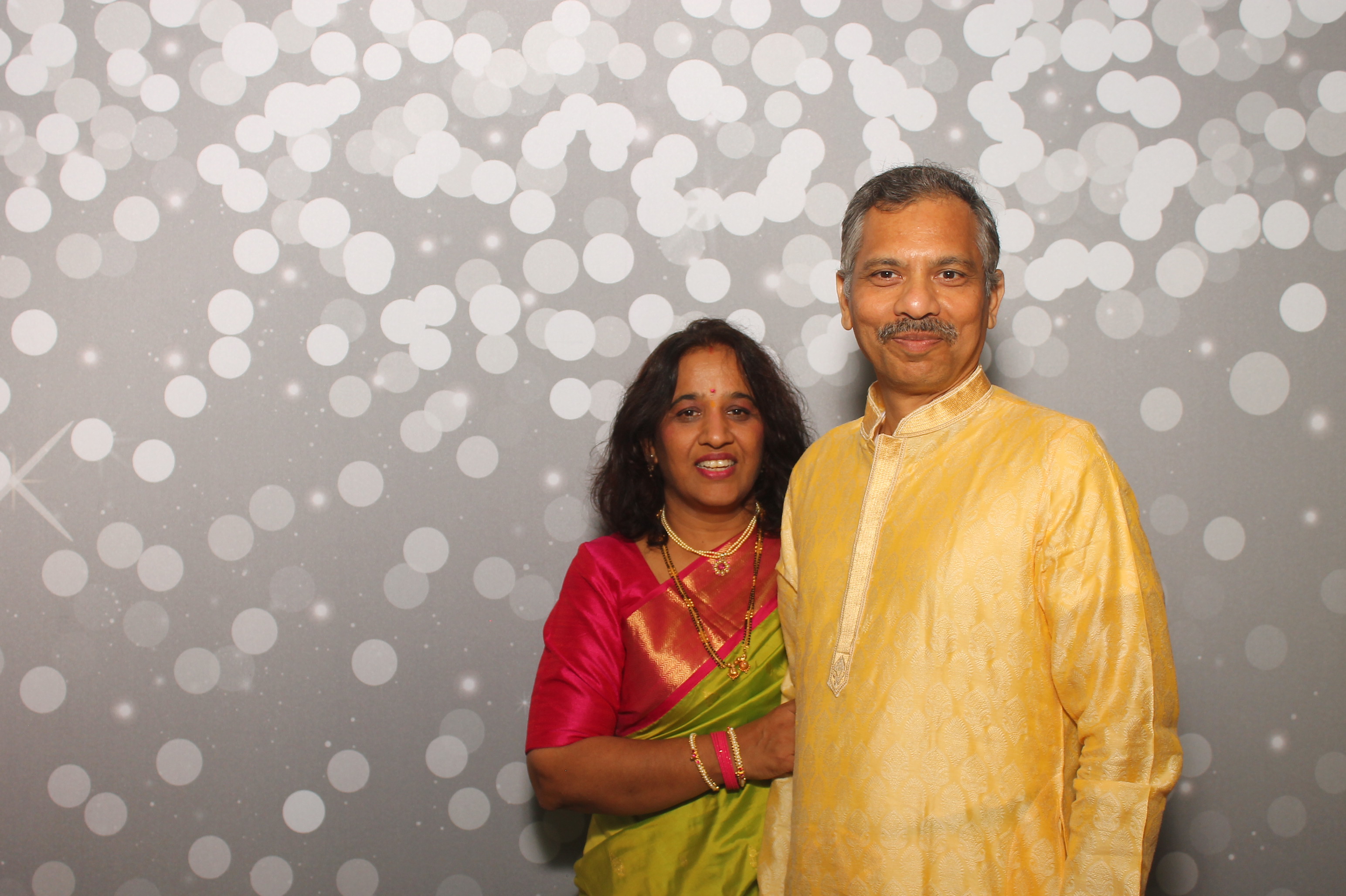 Mayuri & Raj | View more photos from the event at gallery.photoboothcincy.com/u/PhotoBoothCincy/Mayuri-Raj