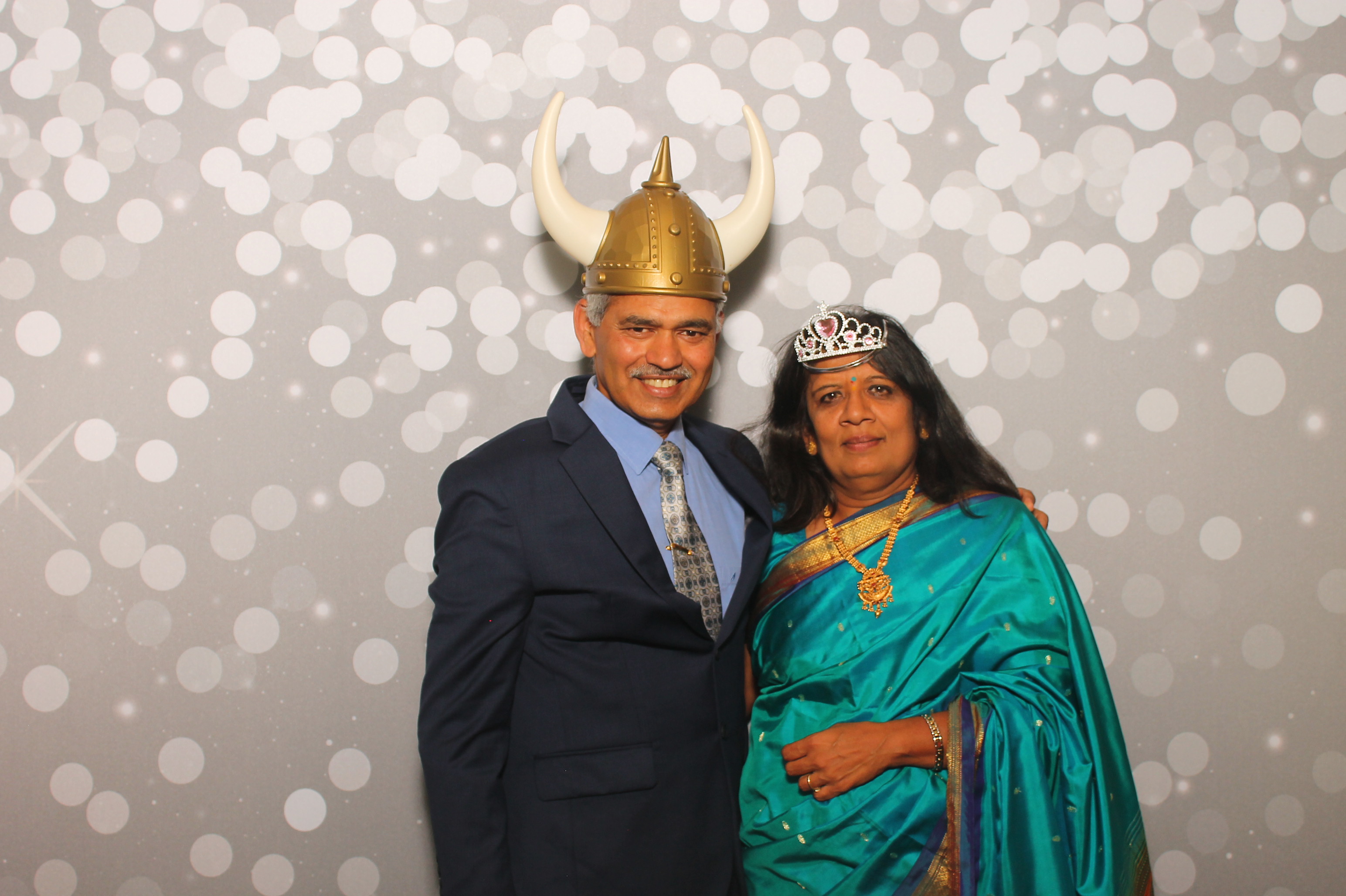 Mayuri & Raj | View more photos from the event at gallery.photoboothcincy.com/u/PhotoBoothCincy/Mayuri-Raj