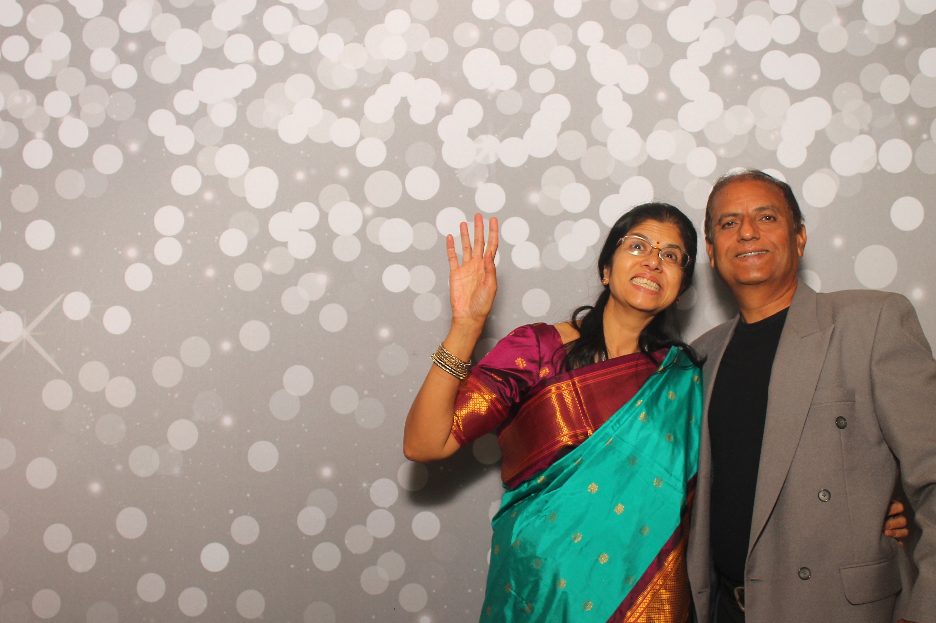 Mayuri & Raj | View more photos from the event at gallery.photoboothcincy.com/u/PhotoBoothCincy/Mayuri-Raj