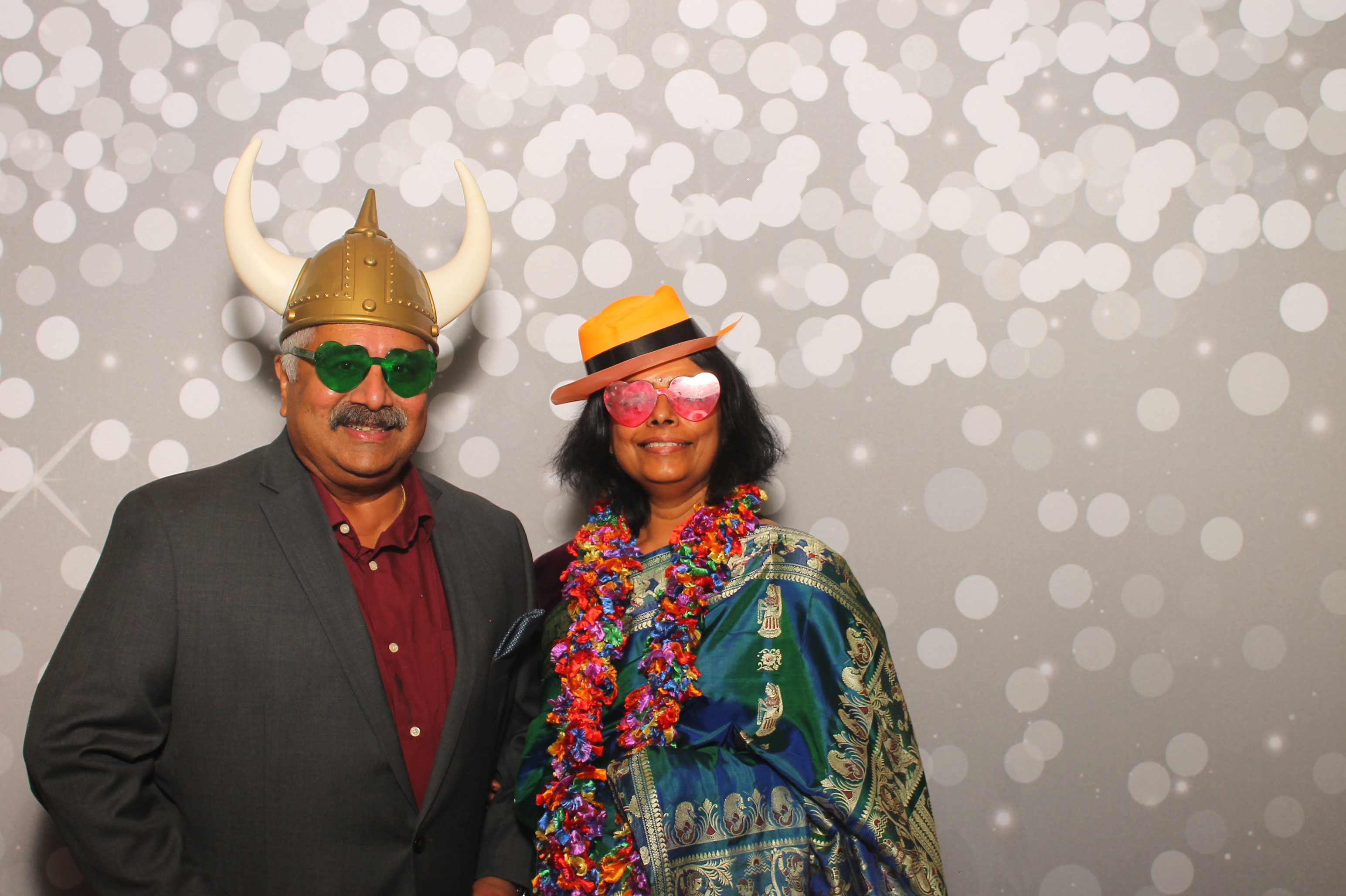 Mayuri & Raj | View more photos from the event at gallery.photoboothcincy.com/u/PhotoBoothCincy/Mayuri-Raj