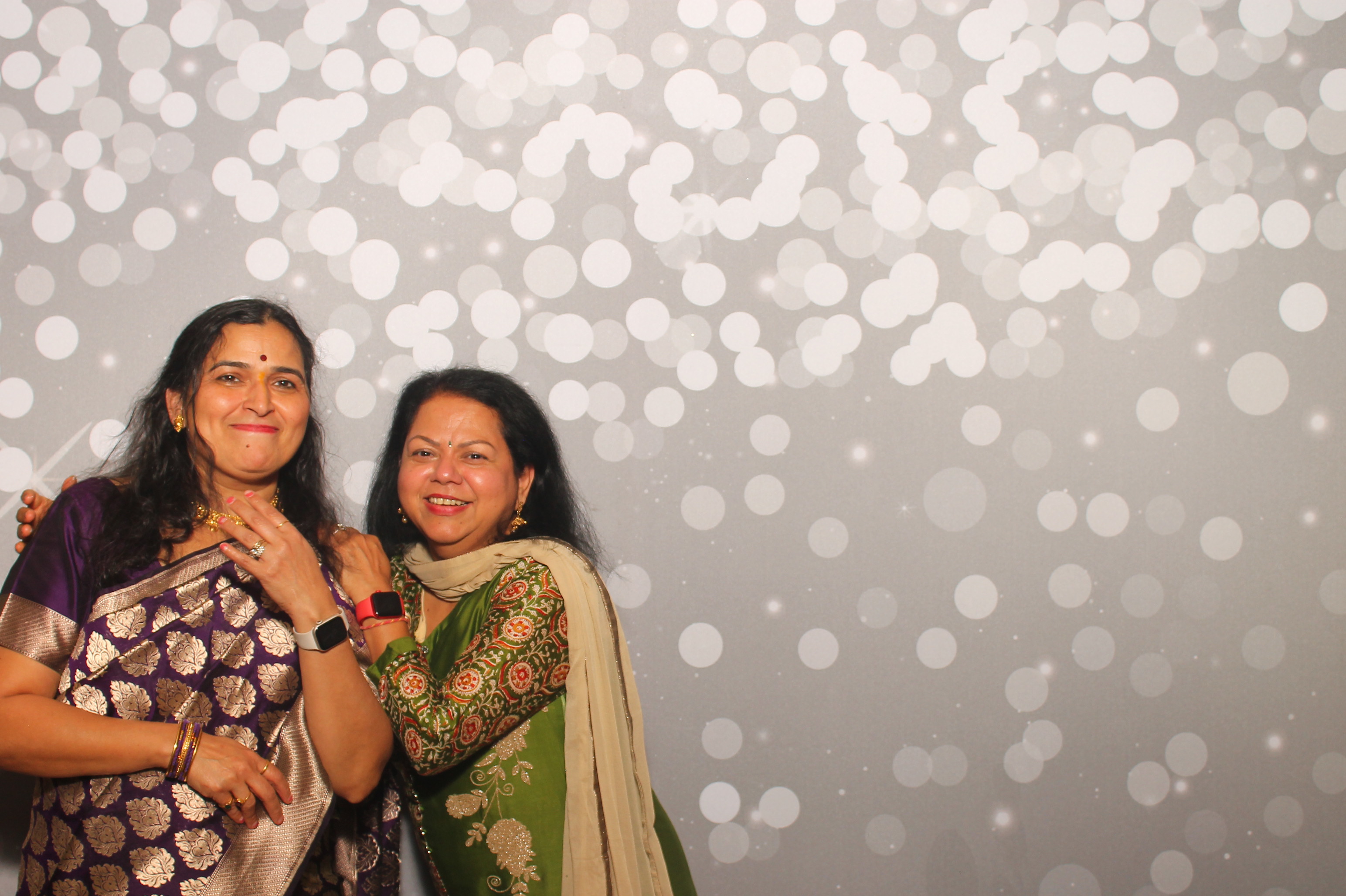 Mayuri & Raj | View more photos from the event at gallery.photoboothcincy.com/u/PhotoBoothCincy/Mayuri-Raj