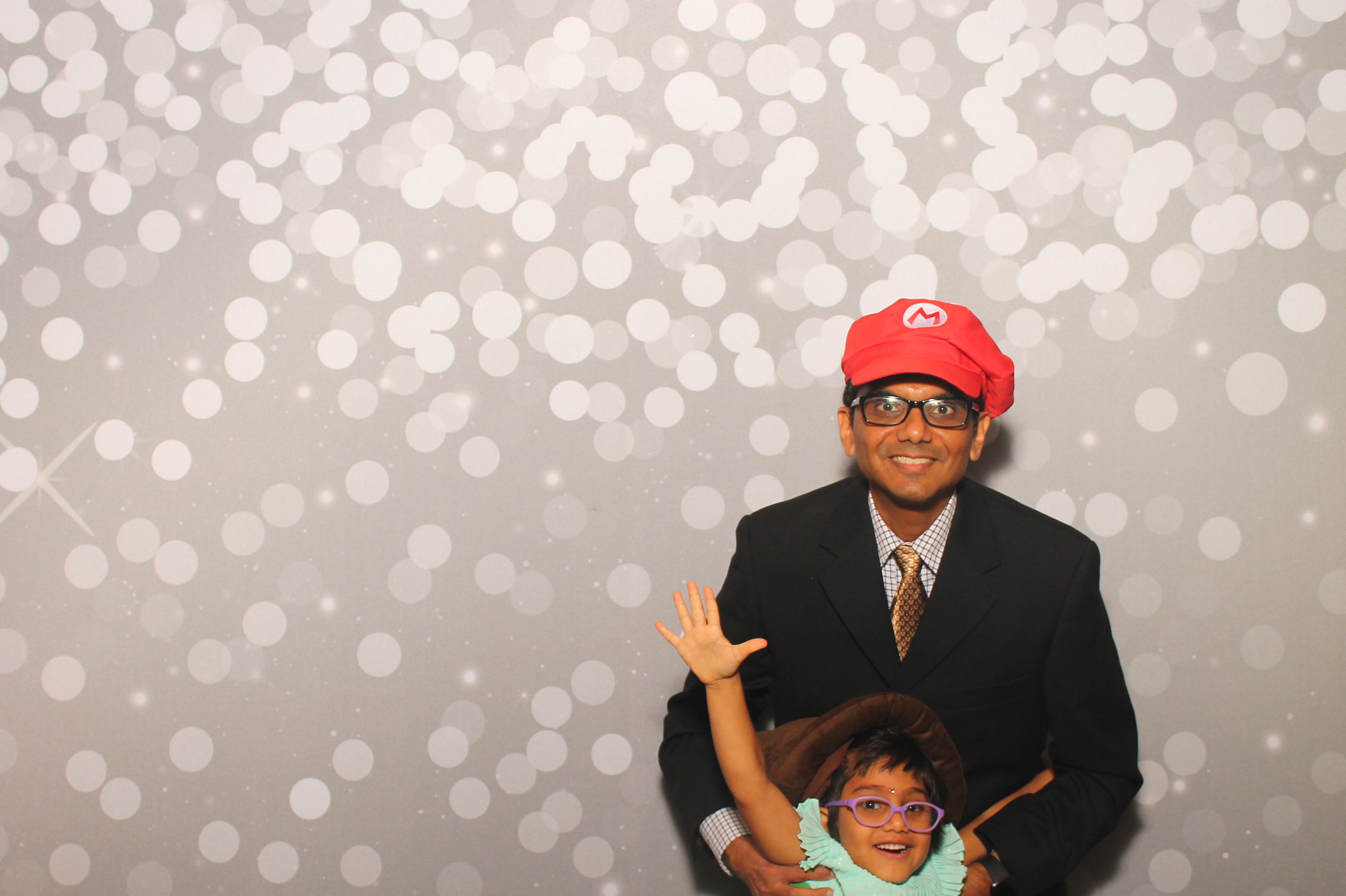 Mayuri & Raj | View more photos from the event at gallery.photoboothcincy.com/u/PhotoBoothCincy/Mayuri-Raj