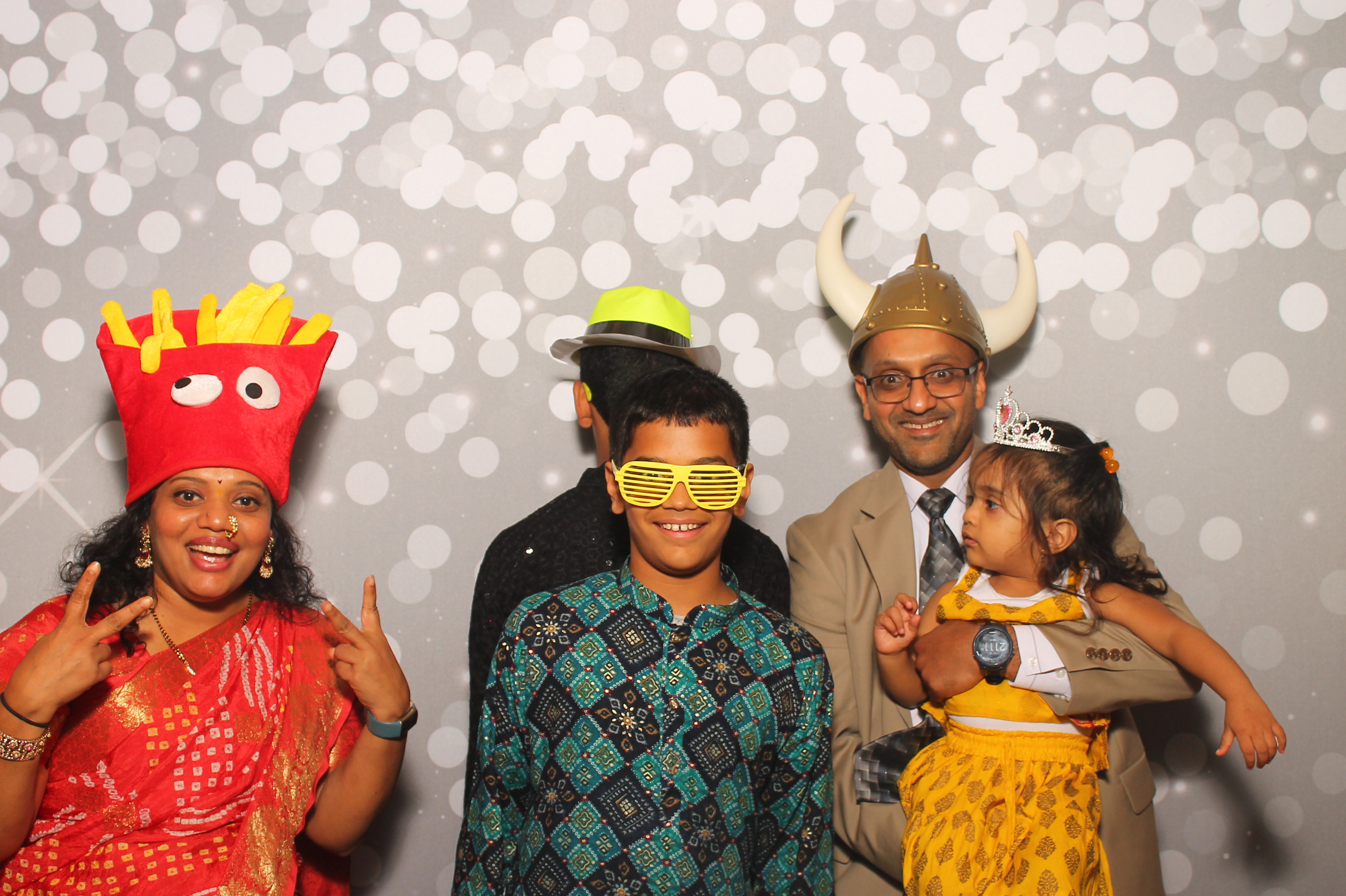 Mayuri & Raj | View more photos from the event at gallery.photoboothcincy.com/u/PhotoBoothCincy/Mayuri-Raj