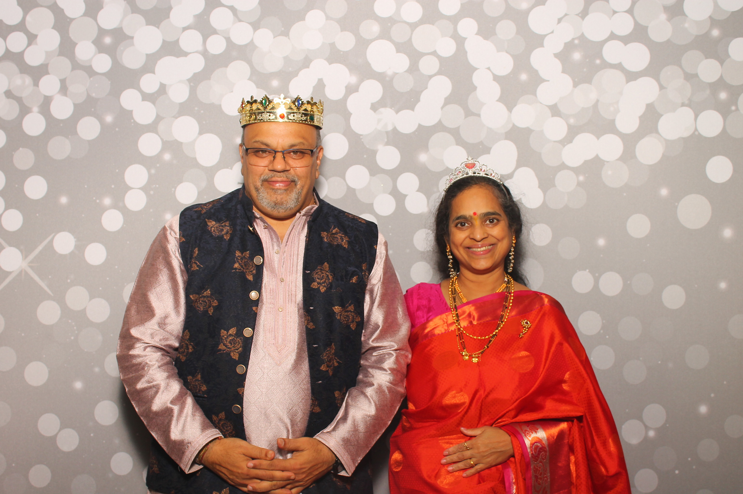 Mayuri & Raj | View more photos from the event at gallery.photoboothcincy.com/u/PhotoBoothCincy/Mayuri-Raj