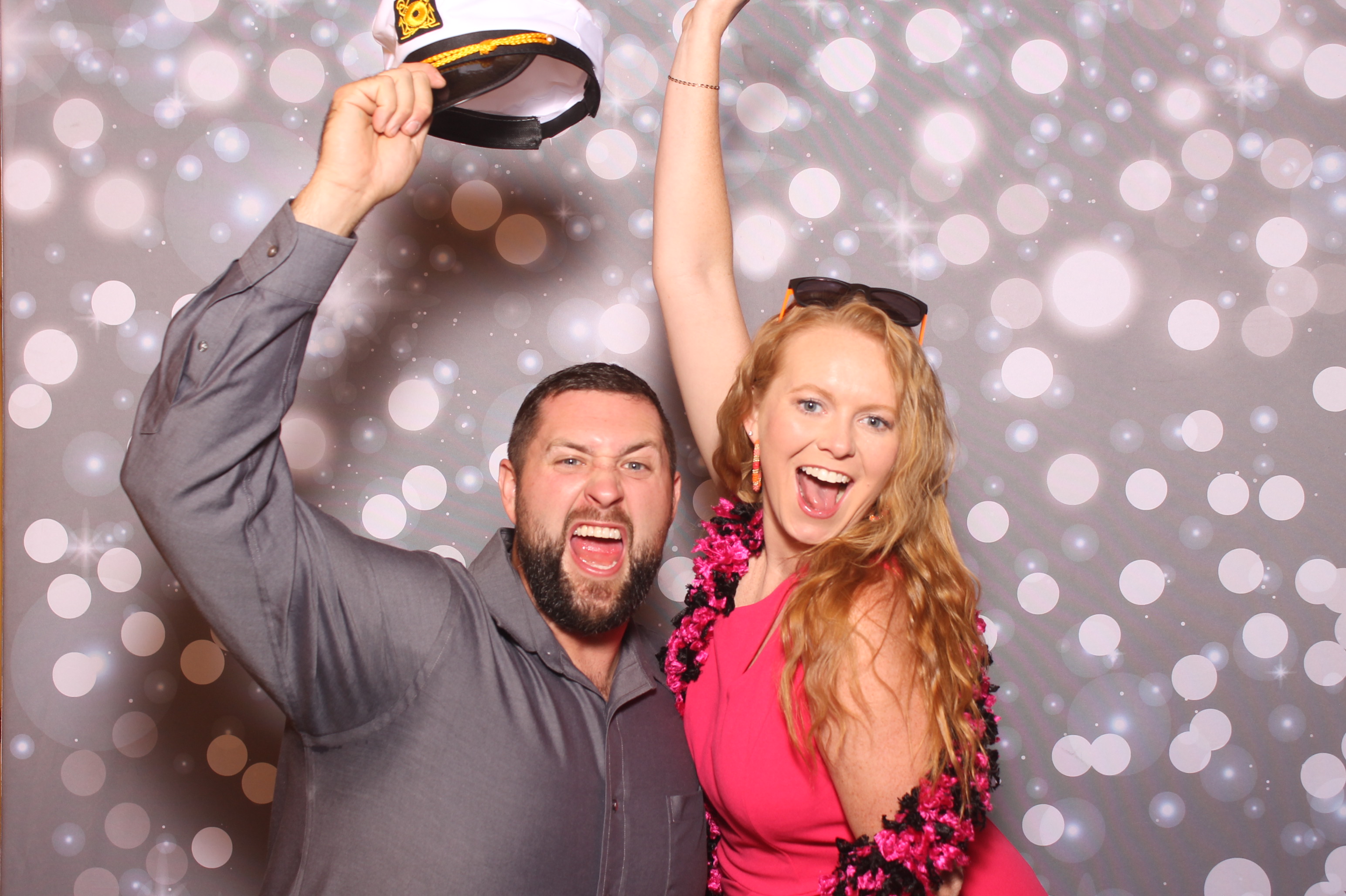 Michelle & Jared | View more photos from the event at gallery.photoboothcincy.com/u/PhotoBoothCincy/Michelle-Jared