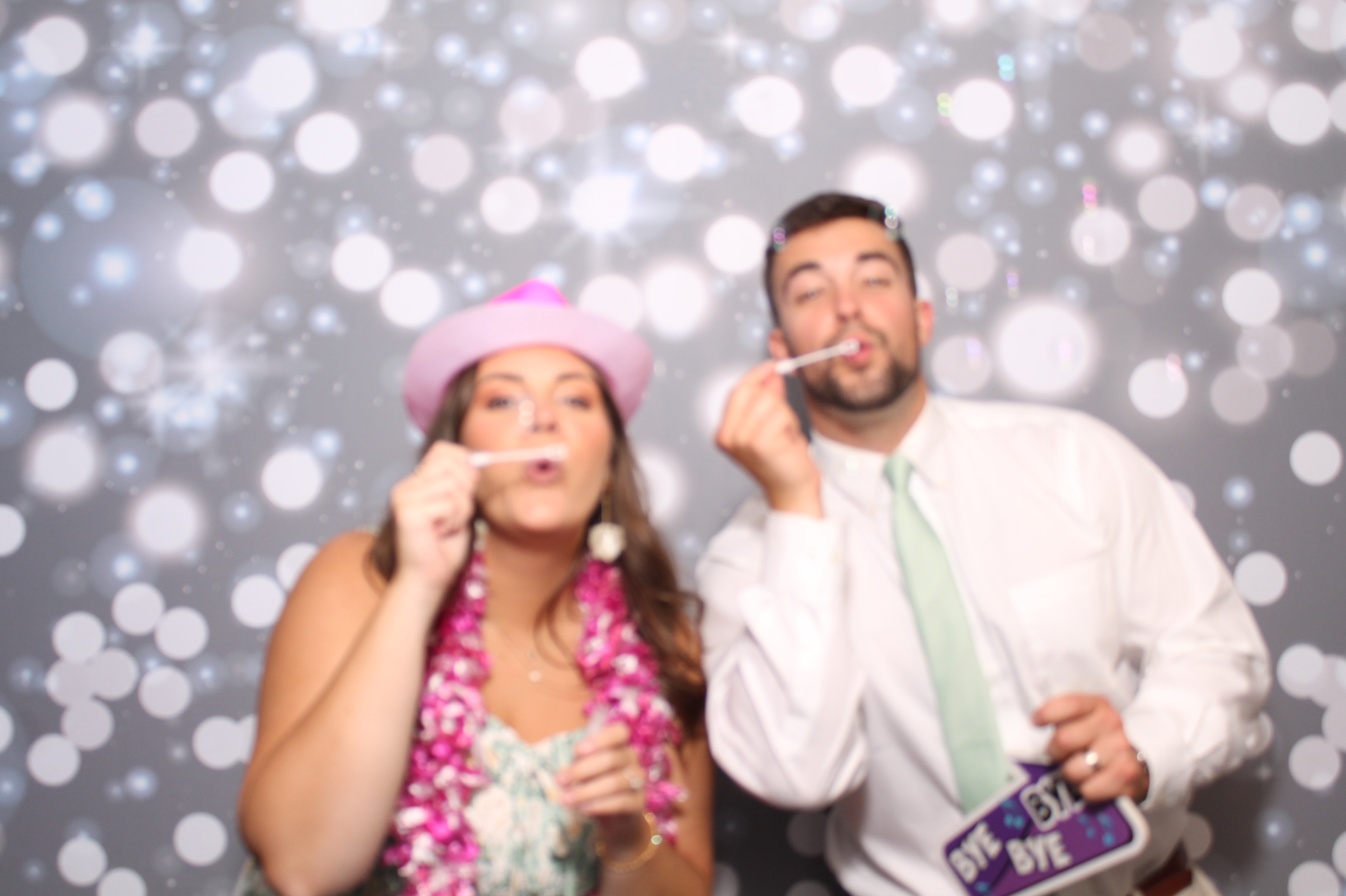 Mike & Jenny | View more photos from the event at gallery.photoboothcincy.com/u/PhotoBoothCincy/Mike-Jenny