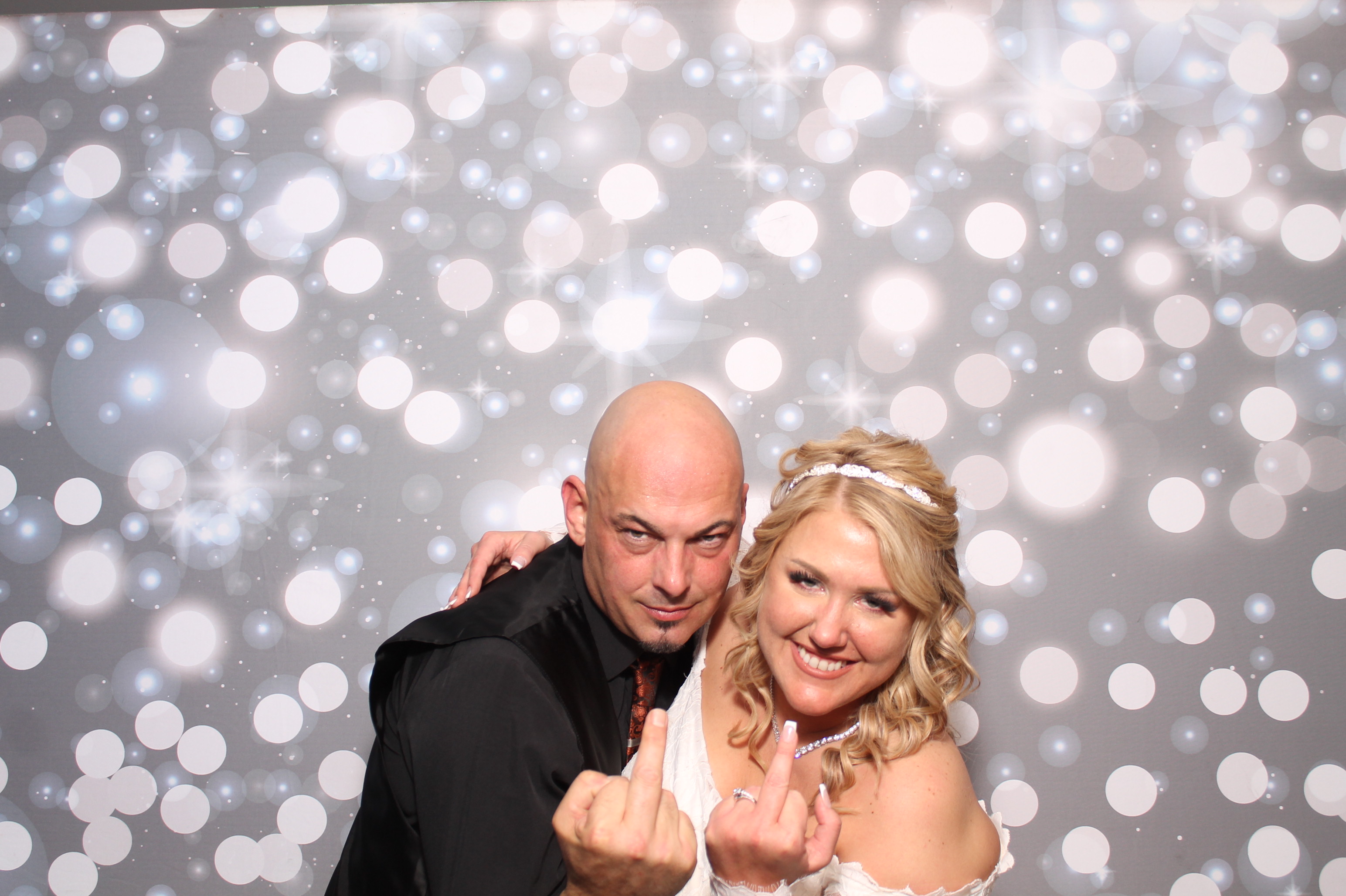 Mike & Jenny | View more photos from the event at gallery.photoboothcincy.com/u/PhotoBoothCincy/Mike-Jenny