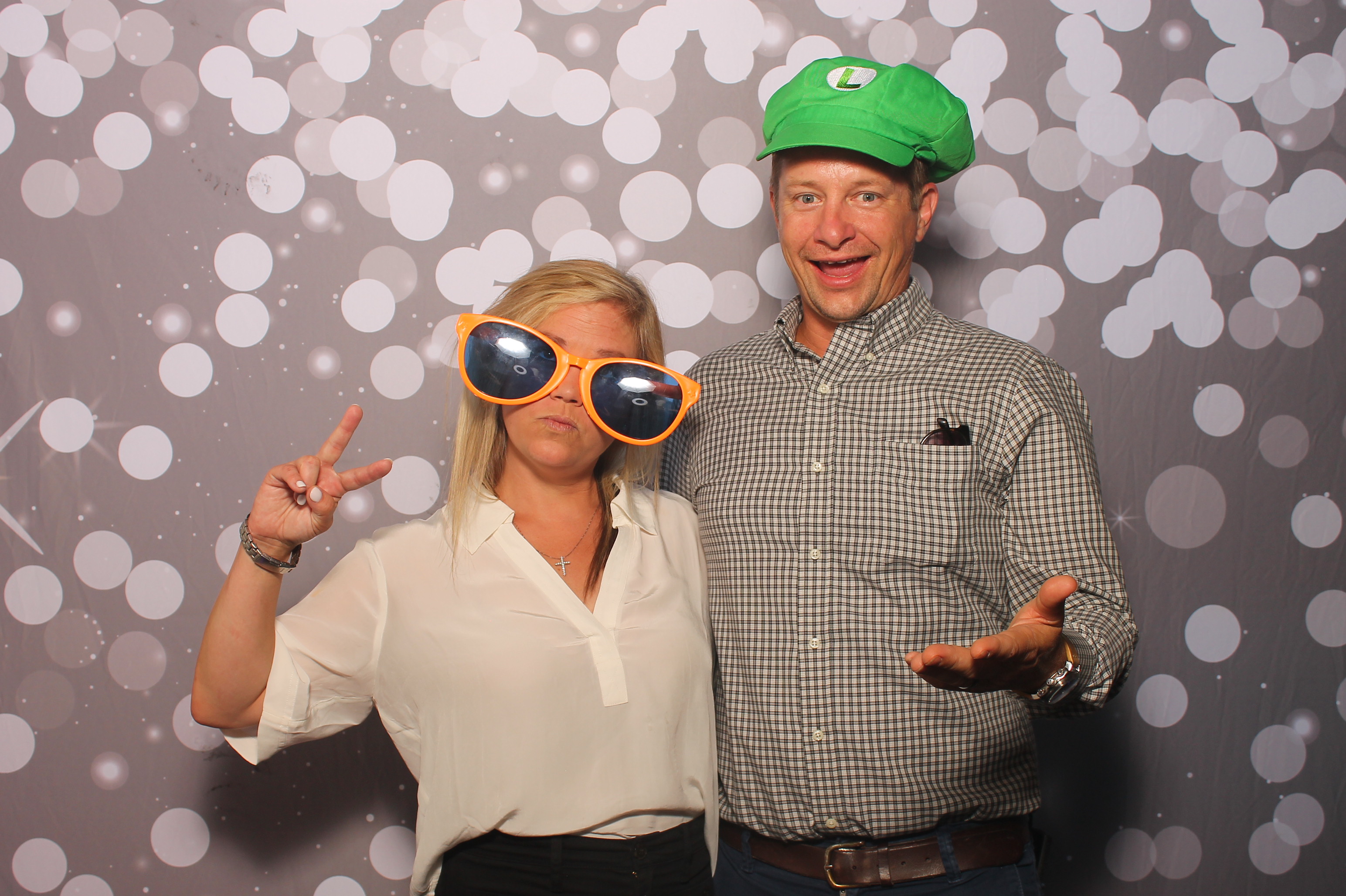 Miller & JJ  | View more photos from the event at gallery.photoboothcincy.com/u/PhotoBoothCincy/Miller-JJ