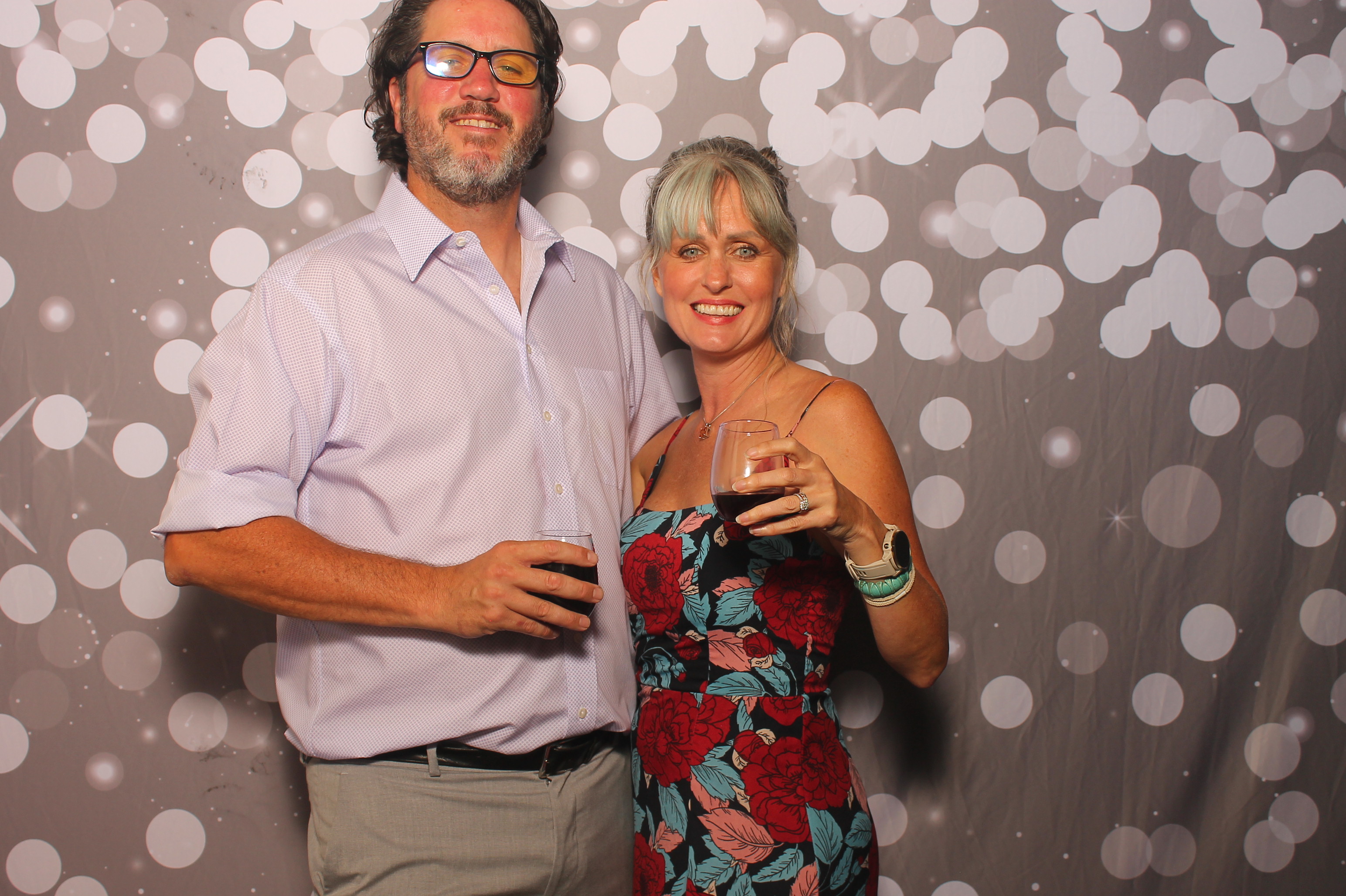 Miller & JJ  | View more photos from the event at gallery.photoboothcincy.com/u/PhotoBoothCincy/Miller-JJ