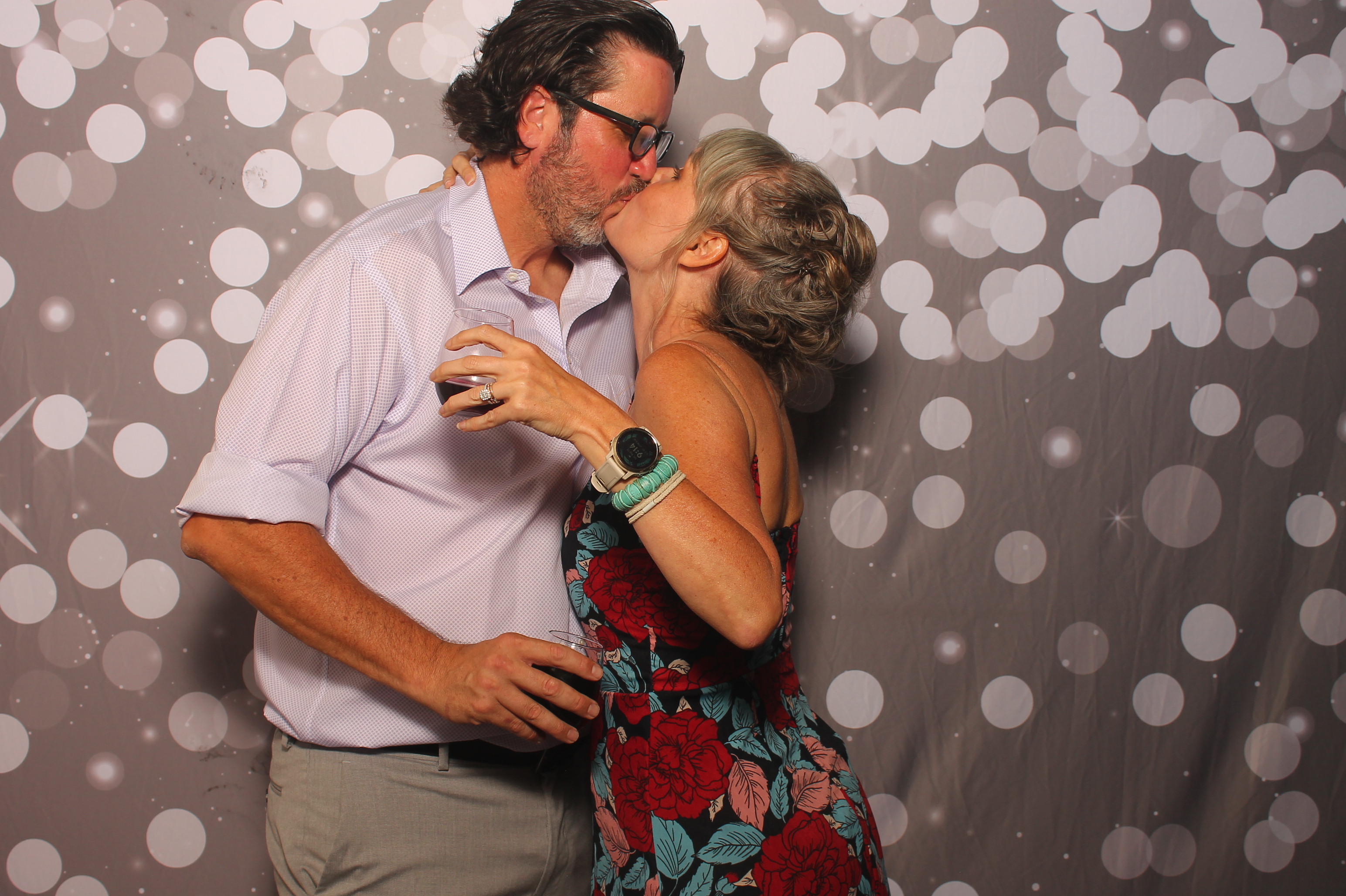 Miller & JJ  | View more photos from the event at gallery.photoboothcincy.com/u/PhotoBoothCincy/Miller-JJ