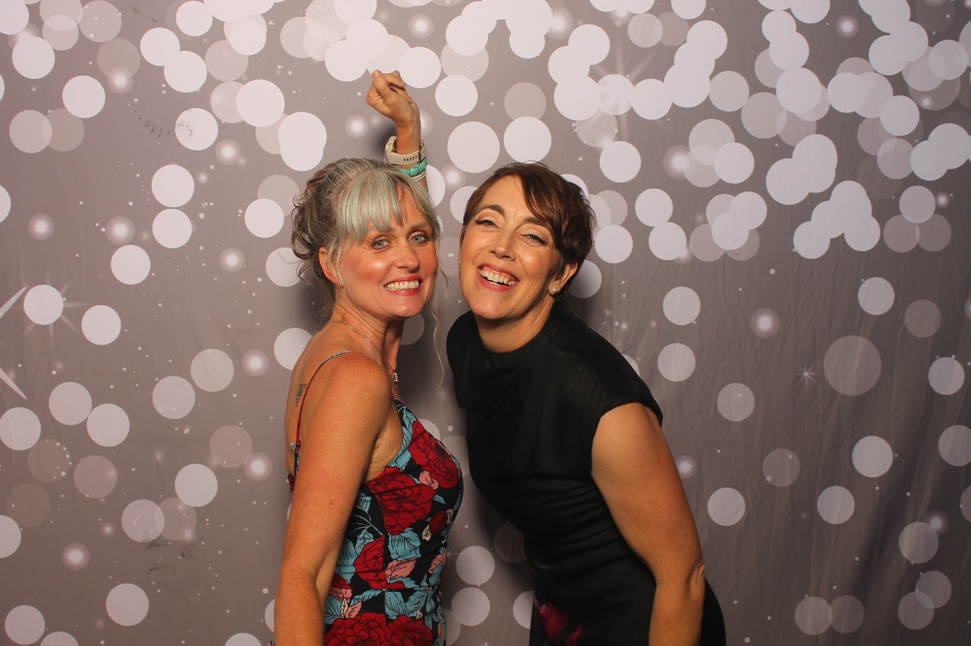 Miller & JJ  | View more photos from the event at gallery.photoboothcincy.com/u/PhotoBoothCincy/Miller-JJ