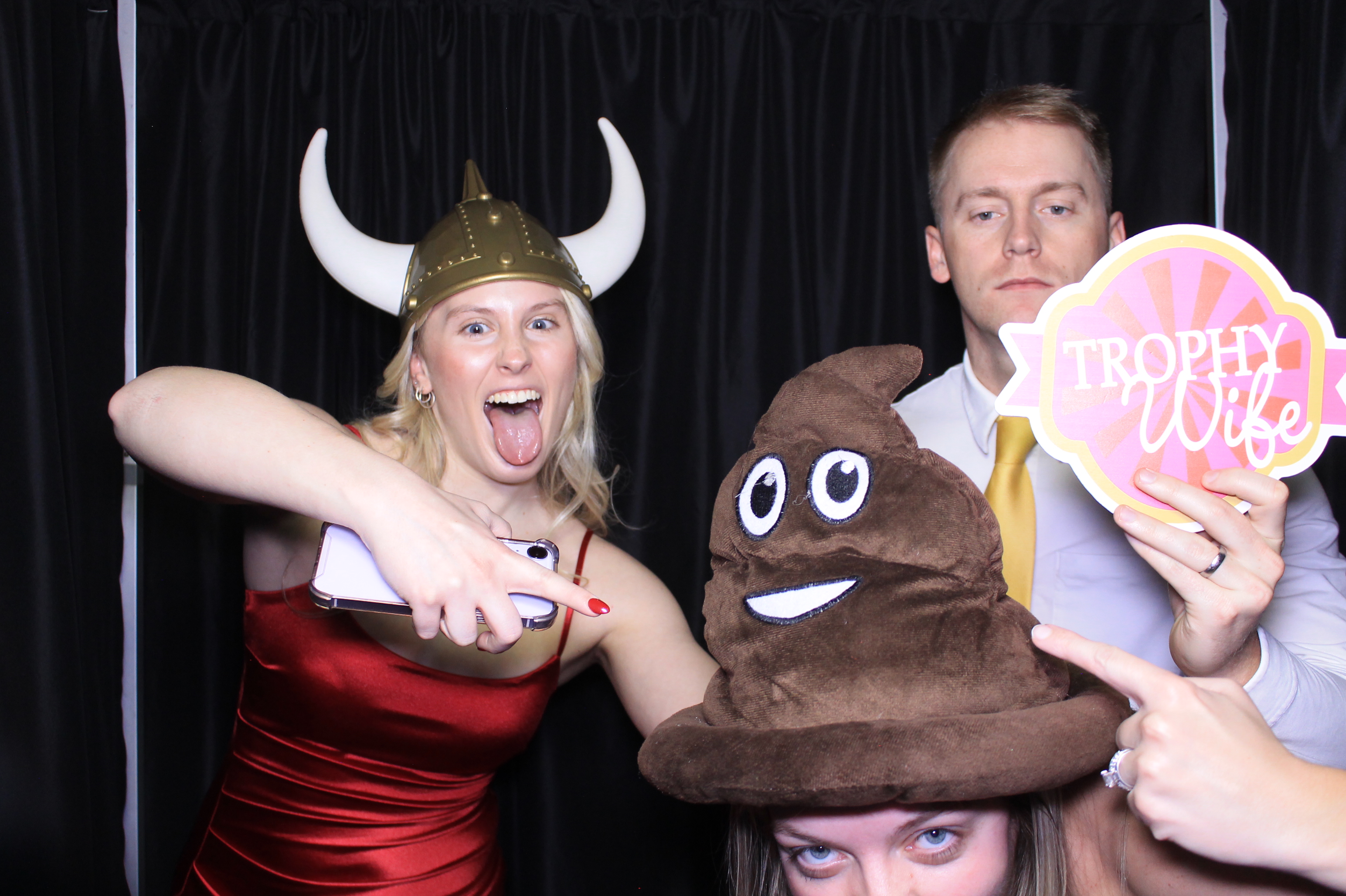Molly & Eric's Wedding | View more photos from the event at gallery.photoboothcincy.com/u/PhotoBoothCincy/Molly-Erics-Wedding