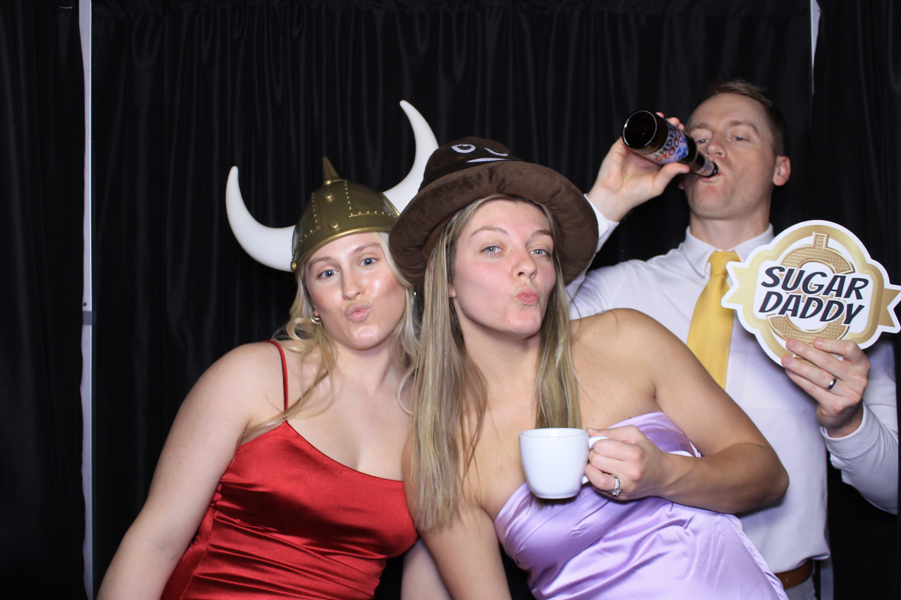 Molly & Eric's Wedding | View more photos from the event at gallery.photoboothcincy.com/u/PhotoBoothCincy/Molly-Erics-Wedding