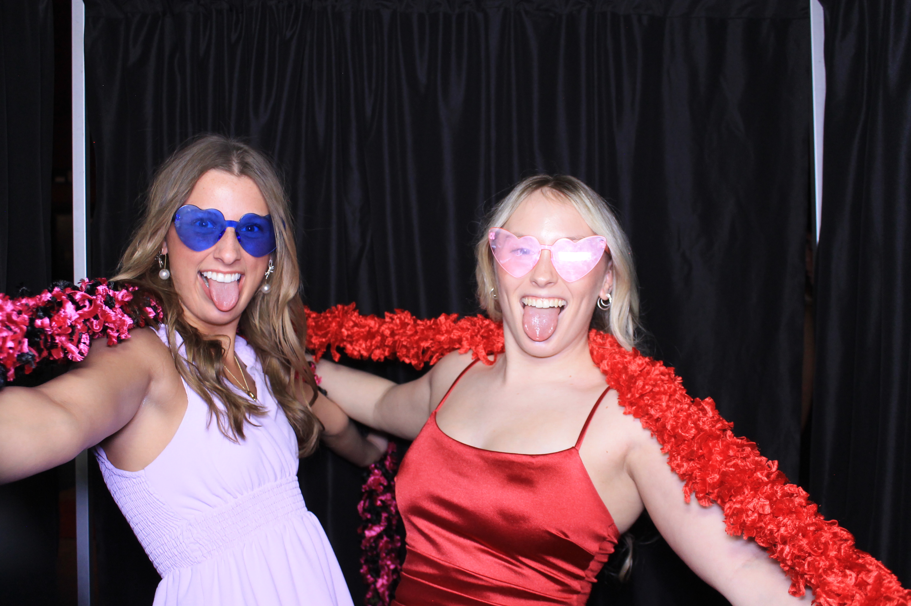 Molly & Eric's Wedding | View more photos from the event at gallery.photoboothcincy.com/u/PhotoBoothCincy/Molly-Erics-Wedding