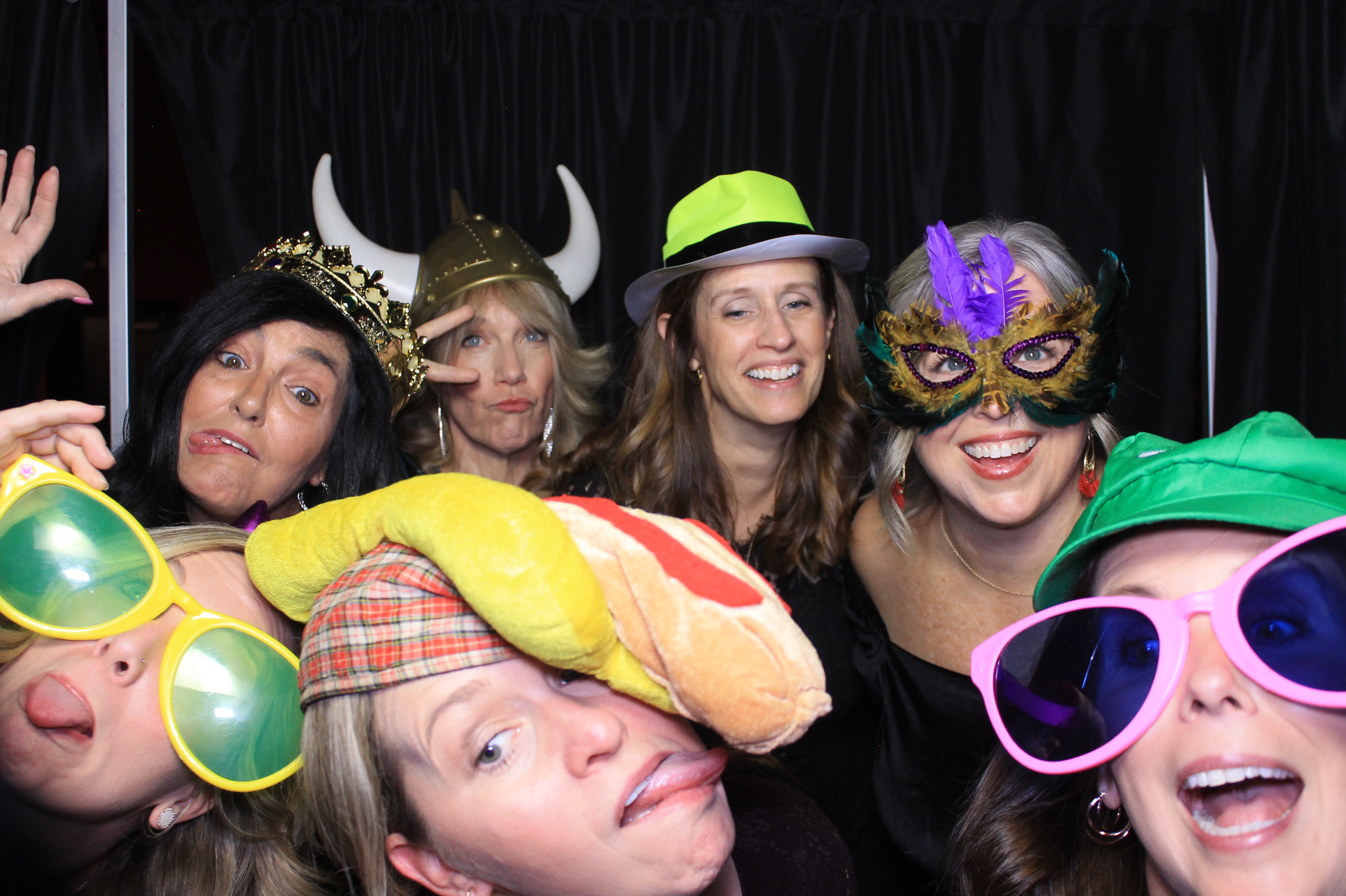 Molly & Eric's Wedding | View more photos from the event at gallery.photoboothcincy.com/u/PhotoBoothCincy/Molly-Erics-Wedding