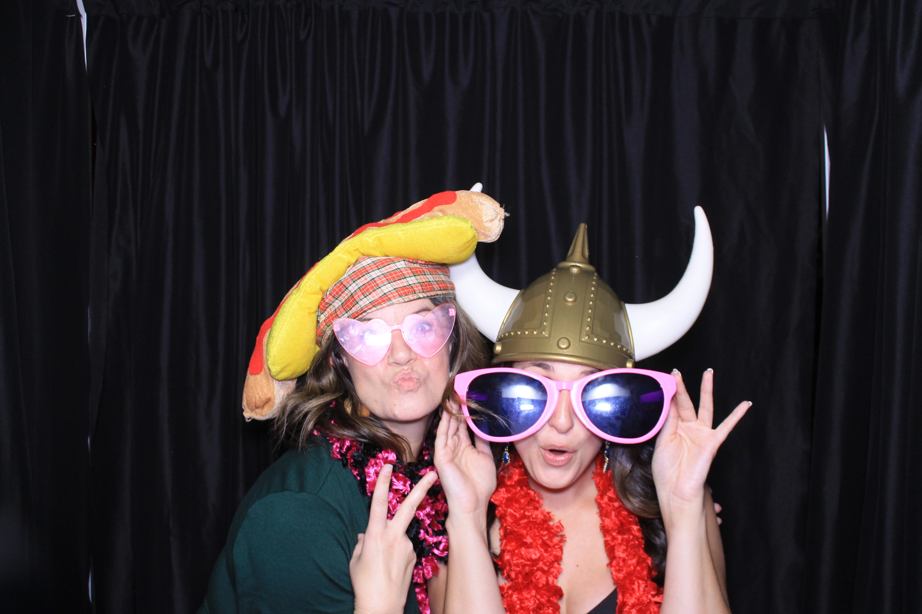Molly & Eric's Wedding | View more photos from the event at gallery.photoboothcincy.com/u/PhotoBoothCincy/Molly-Erics-Wedding