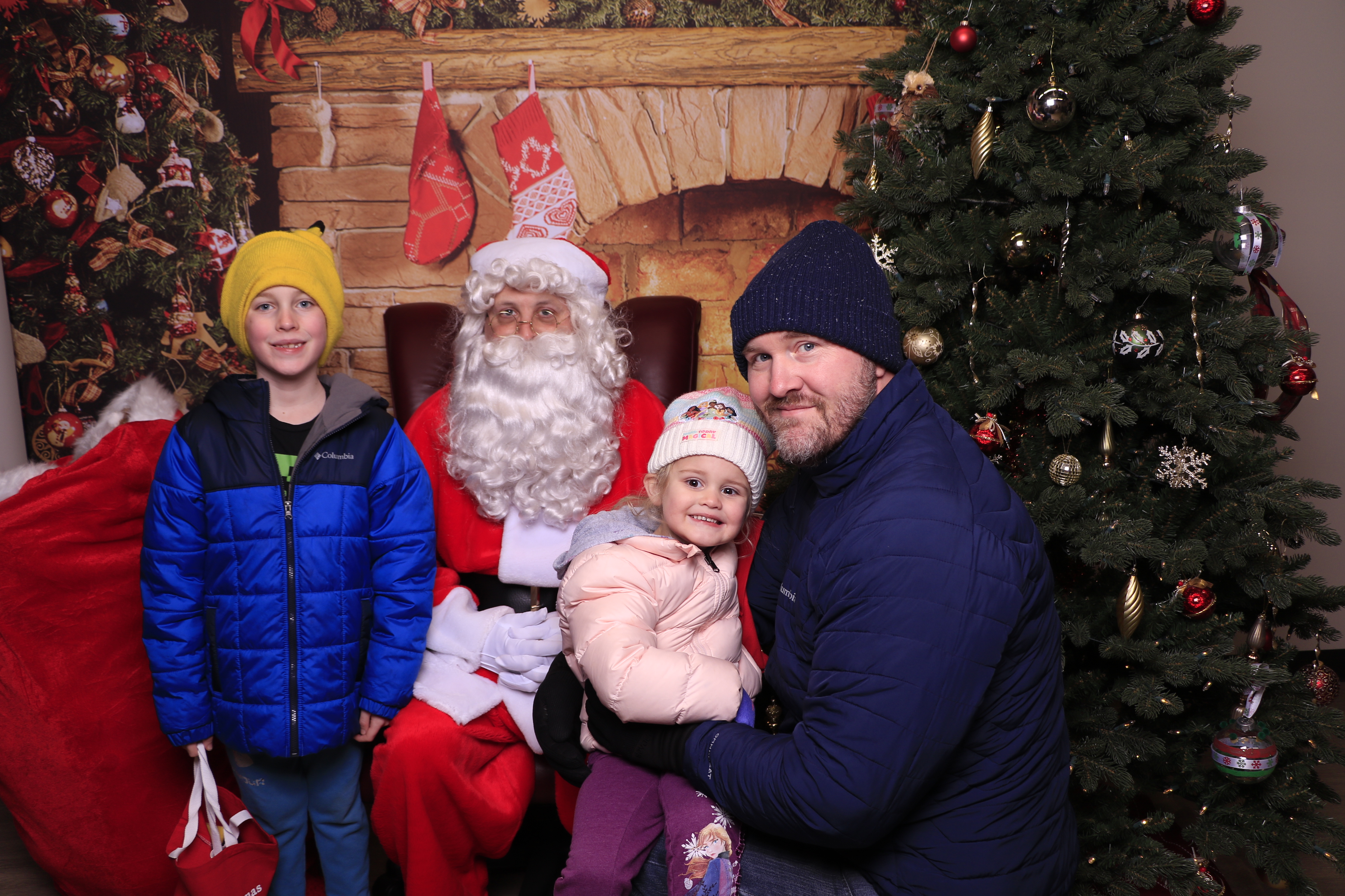 Monroe Christmas on the Plaza | View more photos from the event at gallery.photoboothcincy.com/u/PhotoBoothCincy/Monroe-Christmas-on-the-Plaza