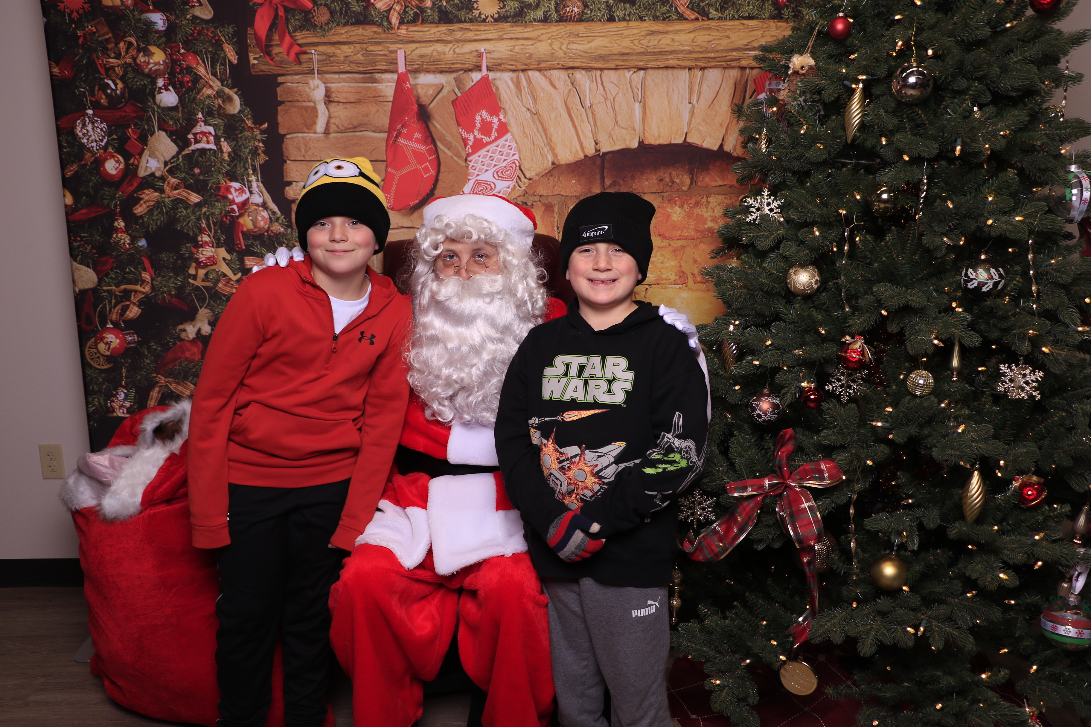 Monroe Christmas on the Plaza | View more photos from the event at gallery.photoboothcincy.com/u/PhotoBoothCincy/Monroe-Christmas-on-the-Plaza