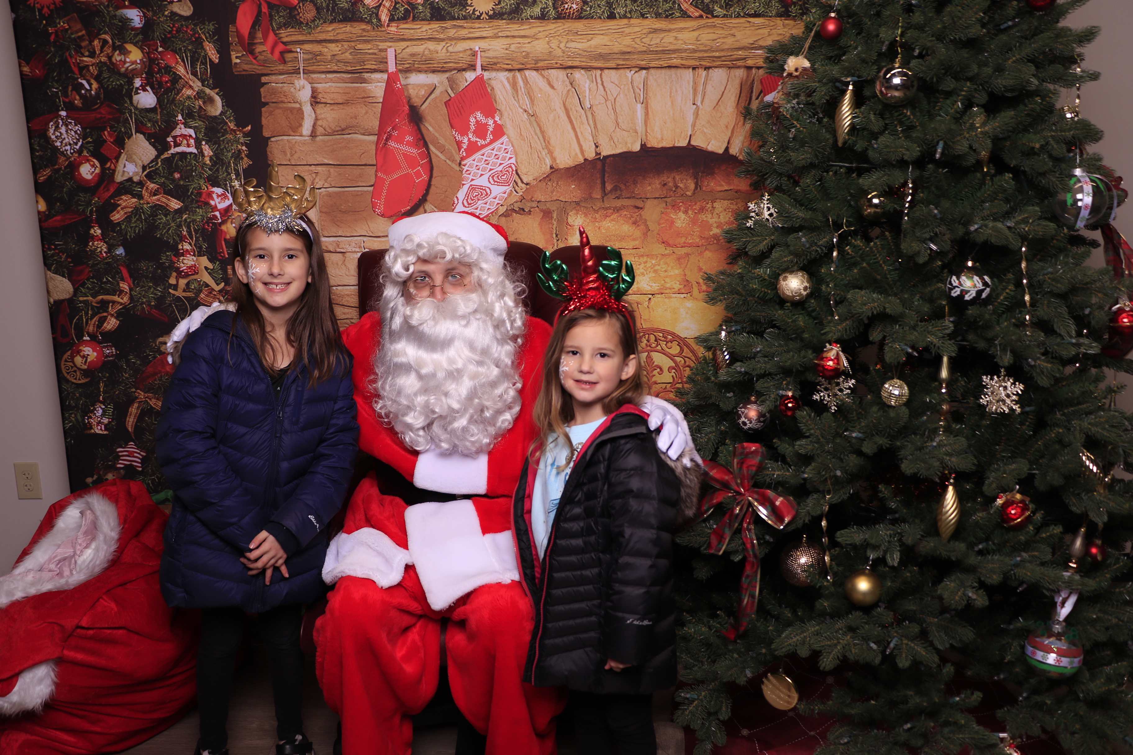 Monroe Christmas on the Plaza | View more photos from the event at gallery.photoboothcincy.com/u/PhotoBoothCincy/Monroe-Christmas-on-the-Plaza