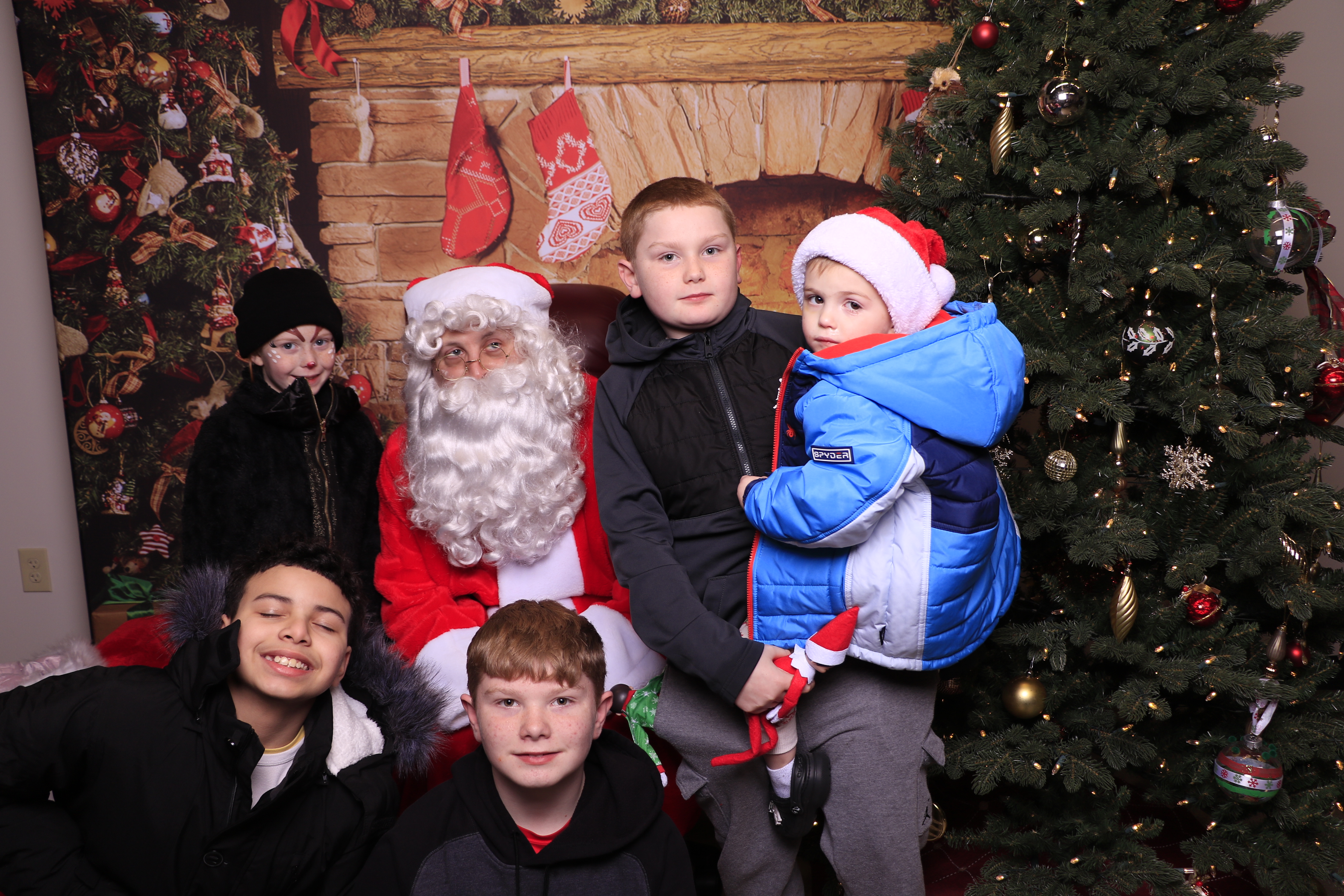 Monroe Christmas on the Plaza | View more photos from the event at gallery.photoboothcincy.com/u/PhotoBoothCincy/Monroe-Christmas-on-the-Plaza