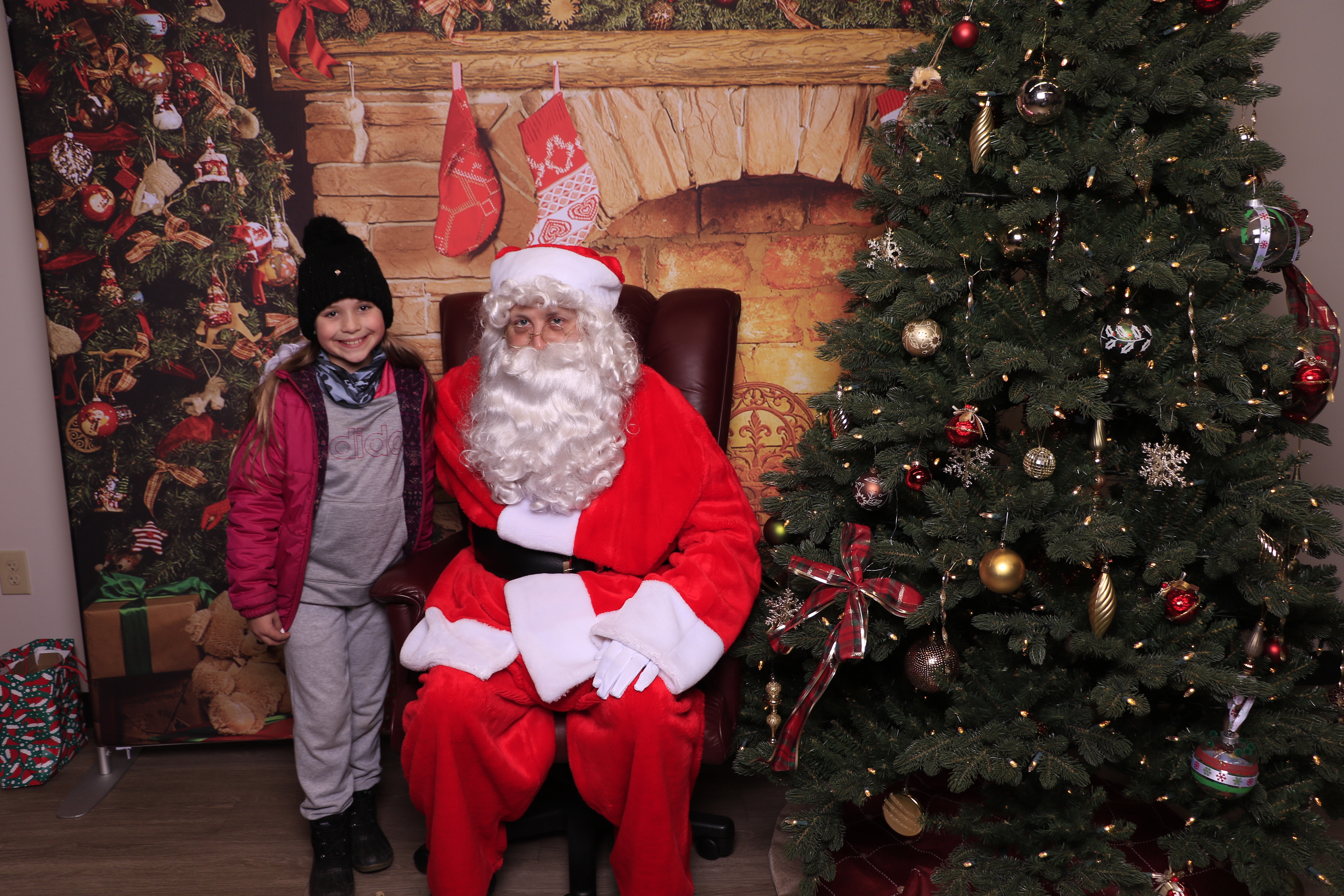 Monroe Christmas on the Plaza | View more photos from the event at gallery.photoboothcincy.com/u/PhotoBoothCincy/Monroe-Christmas-on-the-Plaza
