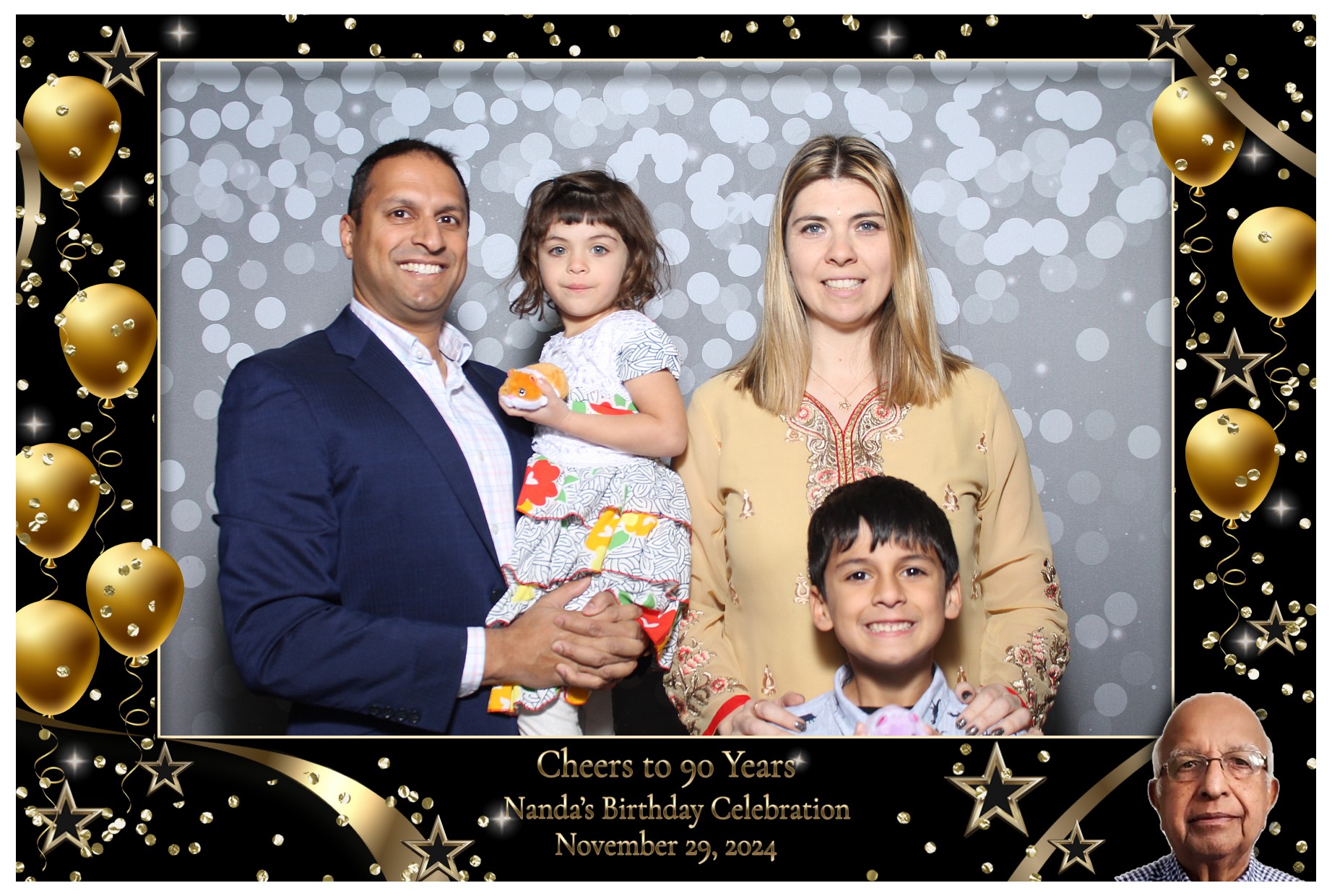 Nanda's 90th! | View more photos from the event at gallery.photoboothcincy.com/u/PhotoBoothCincy/Nandas-90th