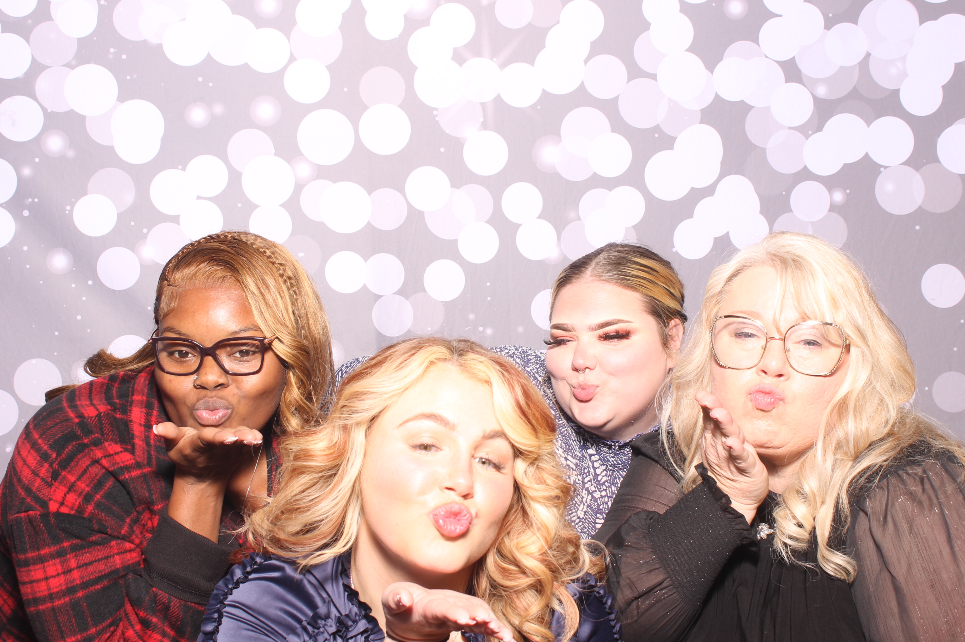 Necco Christmas Party | View more photos from the event at gallery.photoboothcincy.com/u/PhotoBoothCincy/Necco-Christmas-Party
