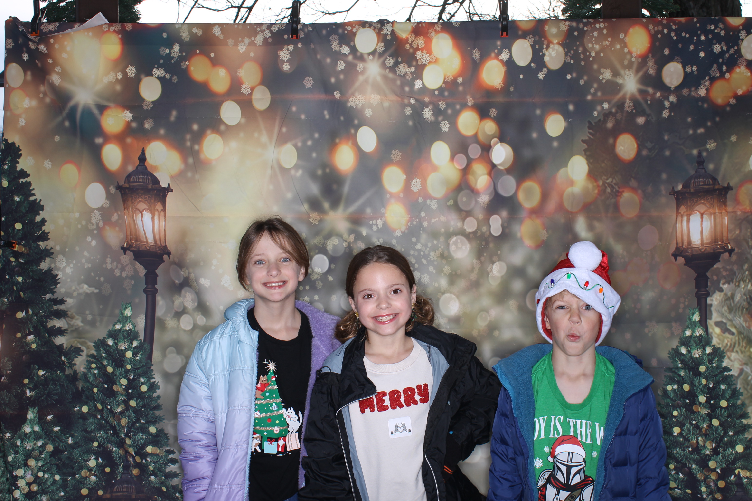 Newtown Winterfest | View more photos from the event at gallery.photoboothcincy.com/u/PhotoBoothCincy/Newtown-Winterfest