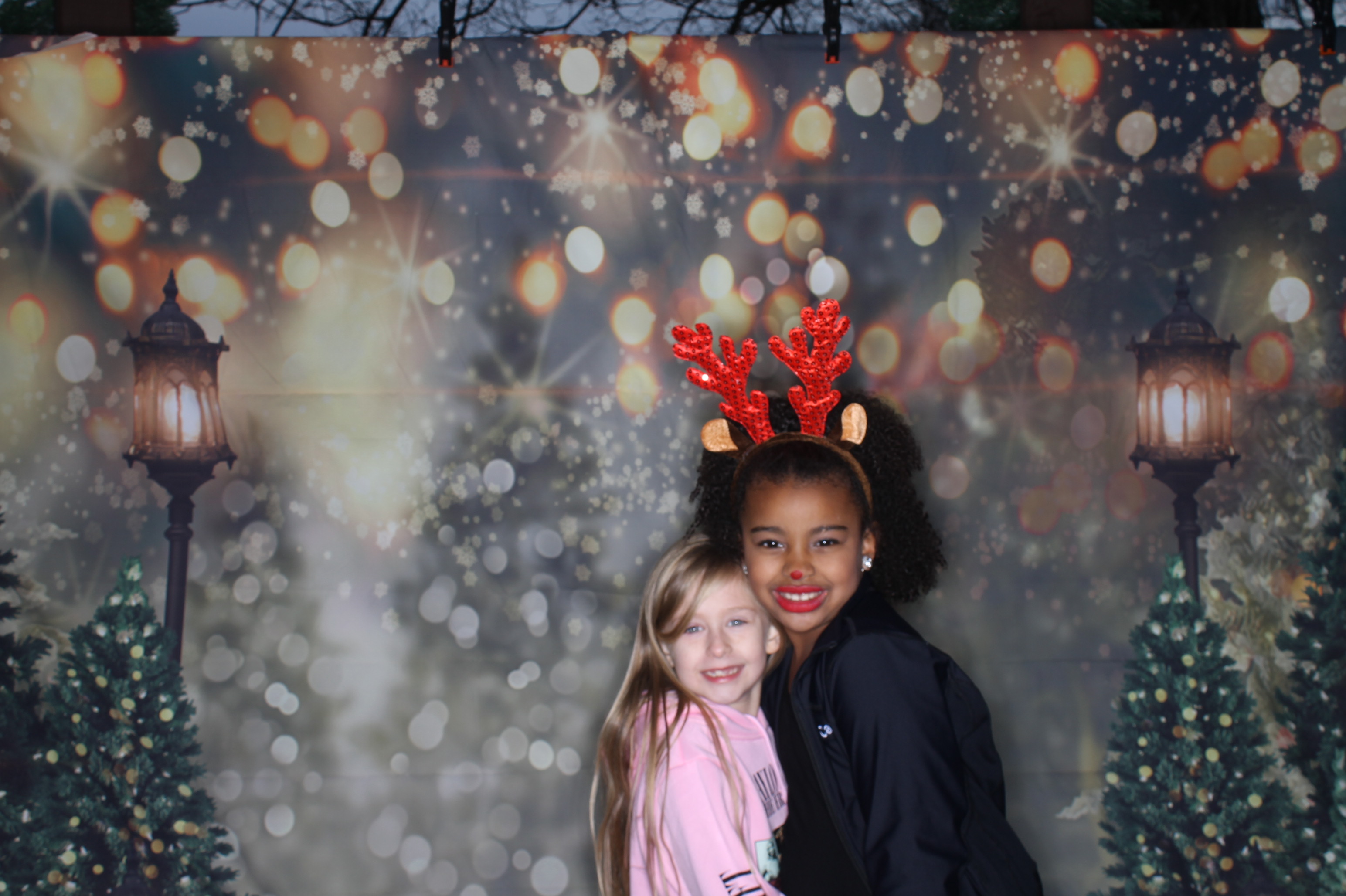 Newtown Winterfest | View more photos from the event at gallery.photoboothcincy.com/u/PhotoBoothCincy/Newtown-Winterfest