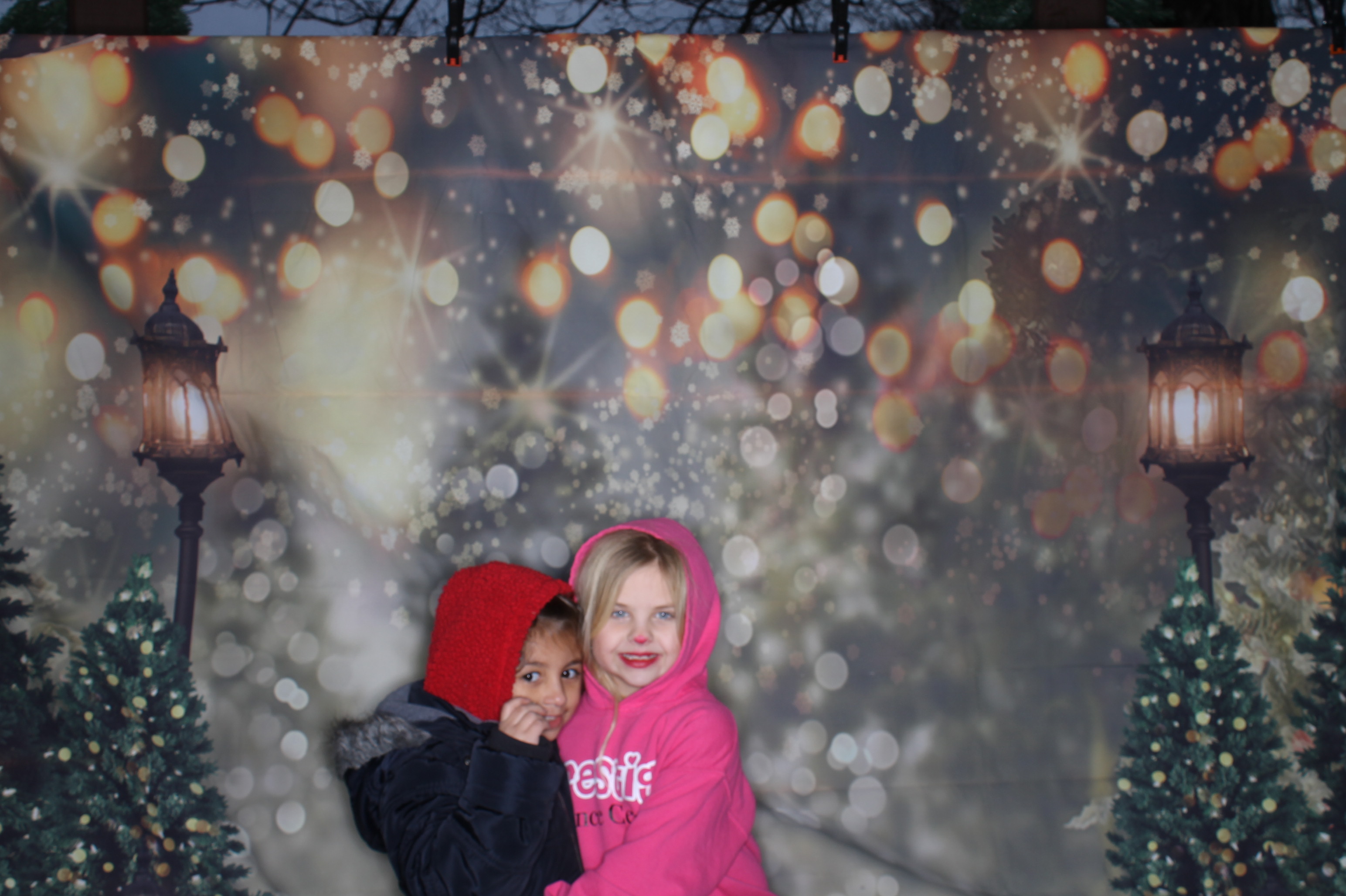 Newtown Winterfest | View more photos from the event at gallery.photoboothcincy.com/u/PhotoBoothCincy/Newtown-Winterfest