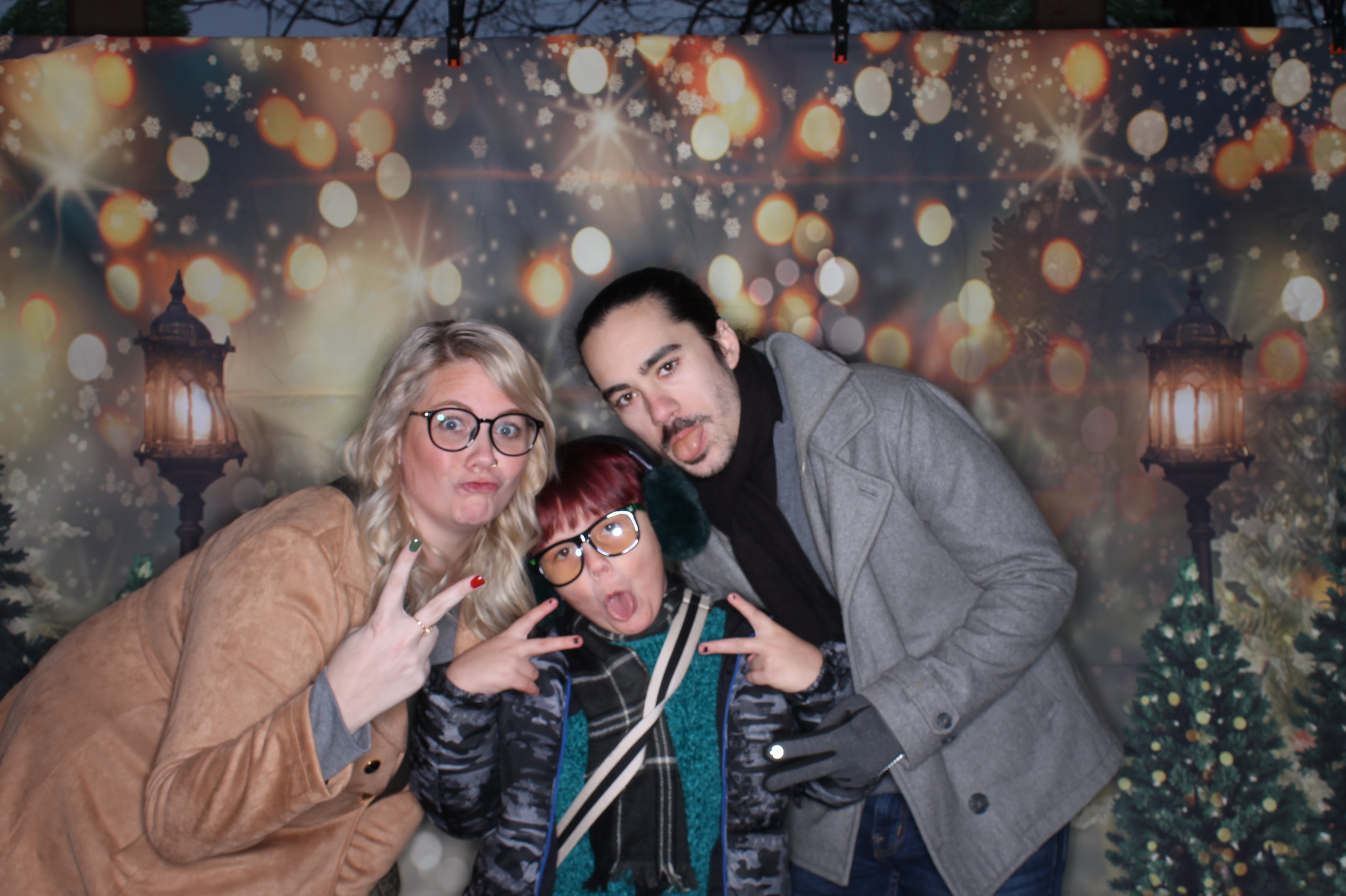 Newtown Winterfest | View more photos from the event at gallery.photoboothcincy.com/u/PhotoBoothCincy/Newtown-Winterfest