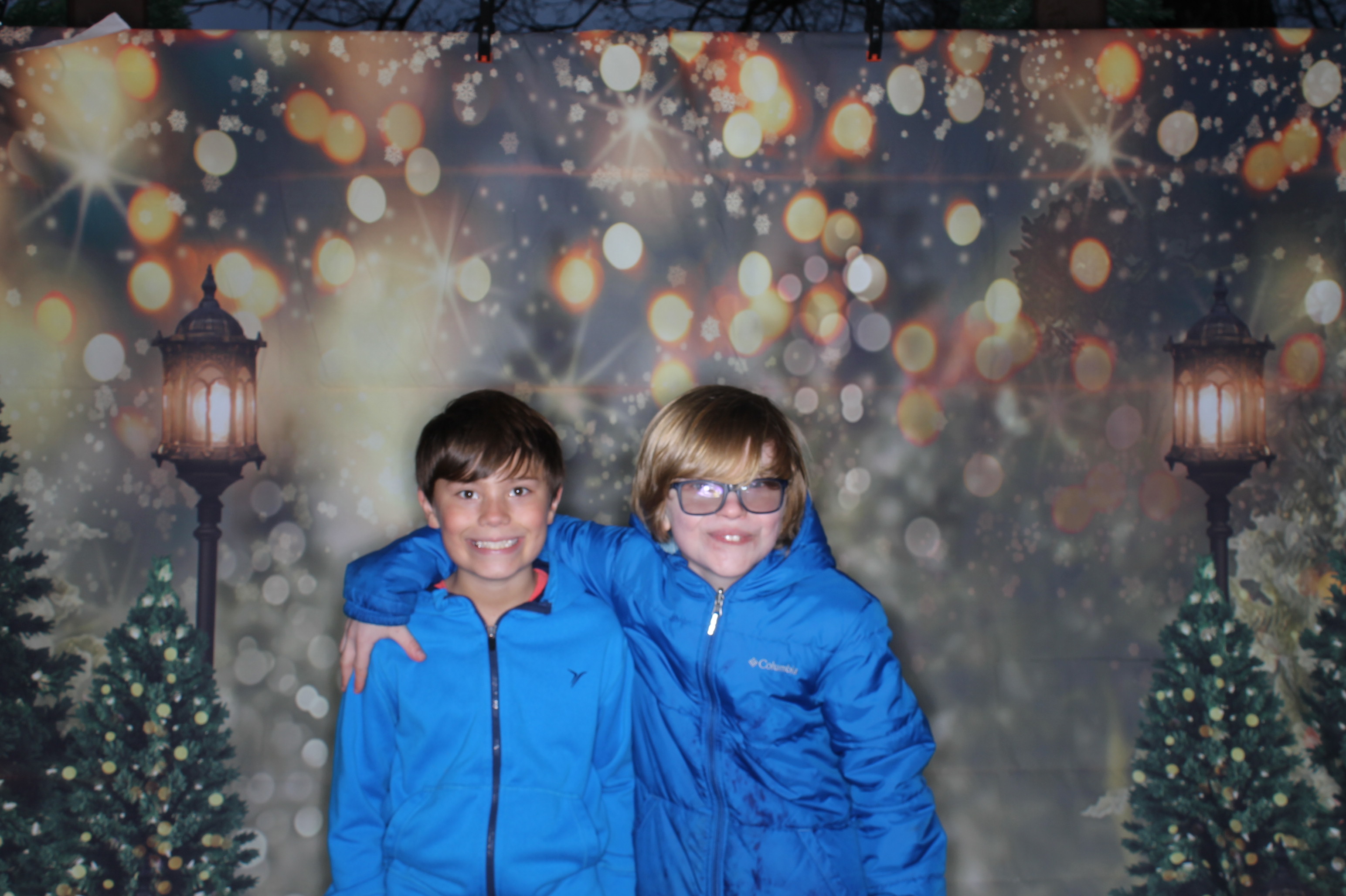Newtown Winterfest | View more photos from the event at gallery.photoboothcincy.com/u/PhotoBoothCincy/Newtown-Winterfest