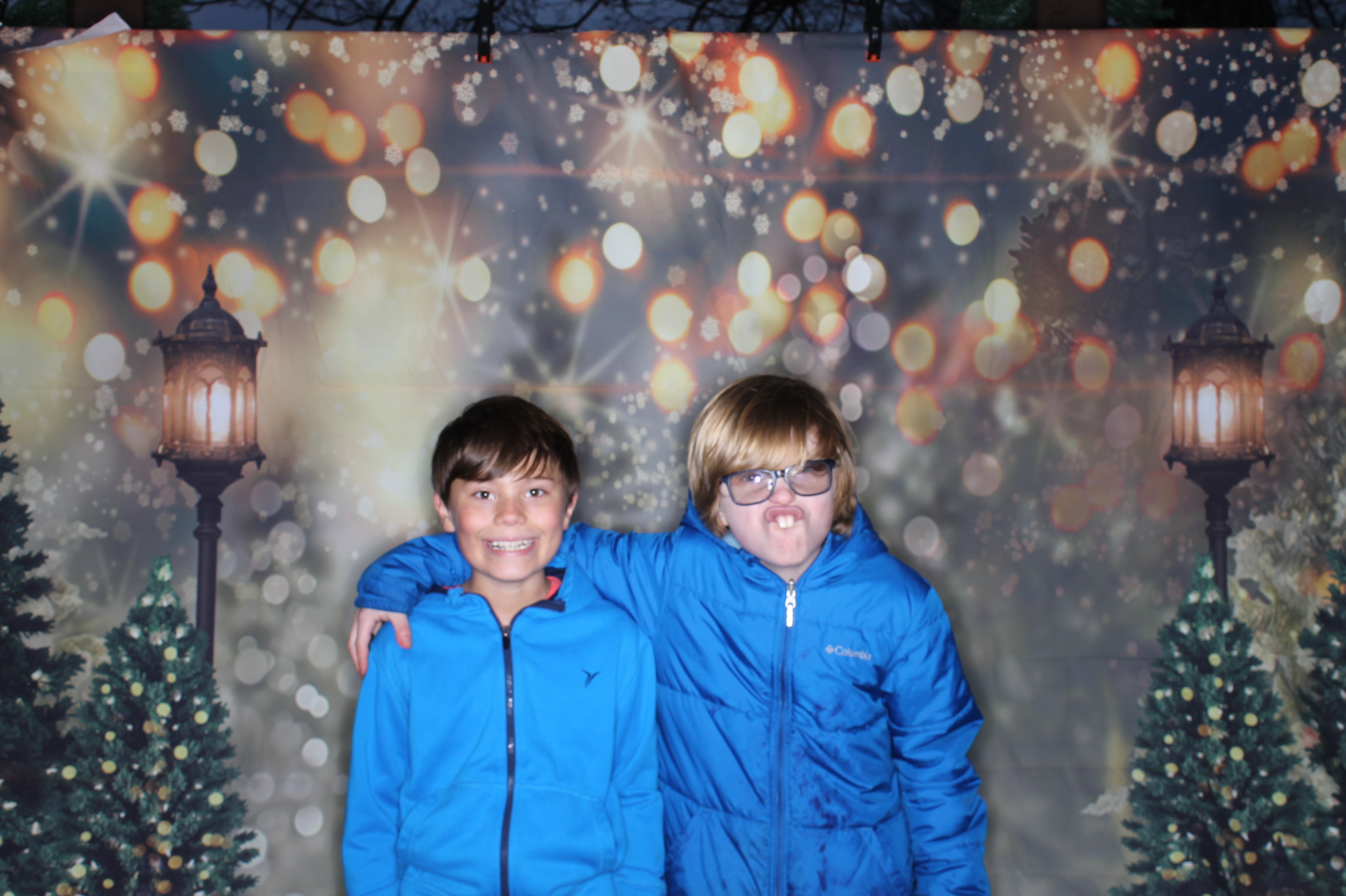 Newtown Winterfest | View more photos from the event at gallery.photoboothcincy.com/u/PhotoBoothCincy/Newtown-Winterfest