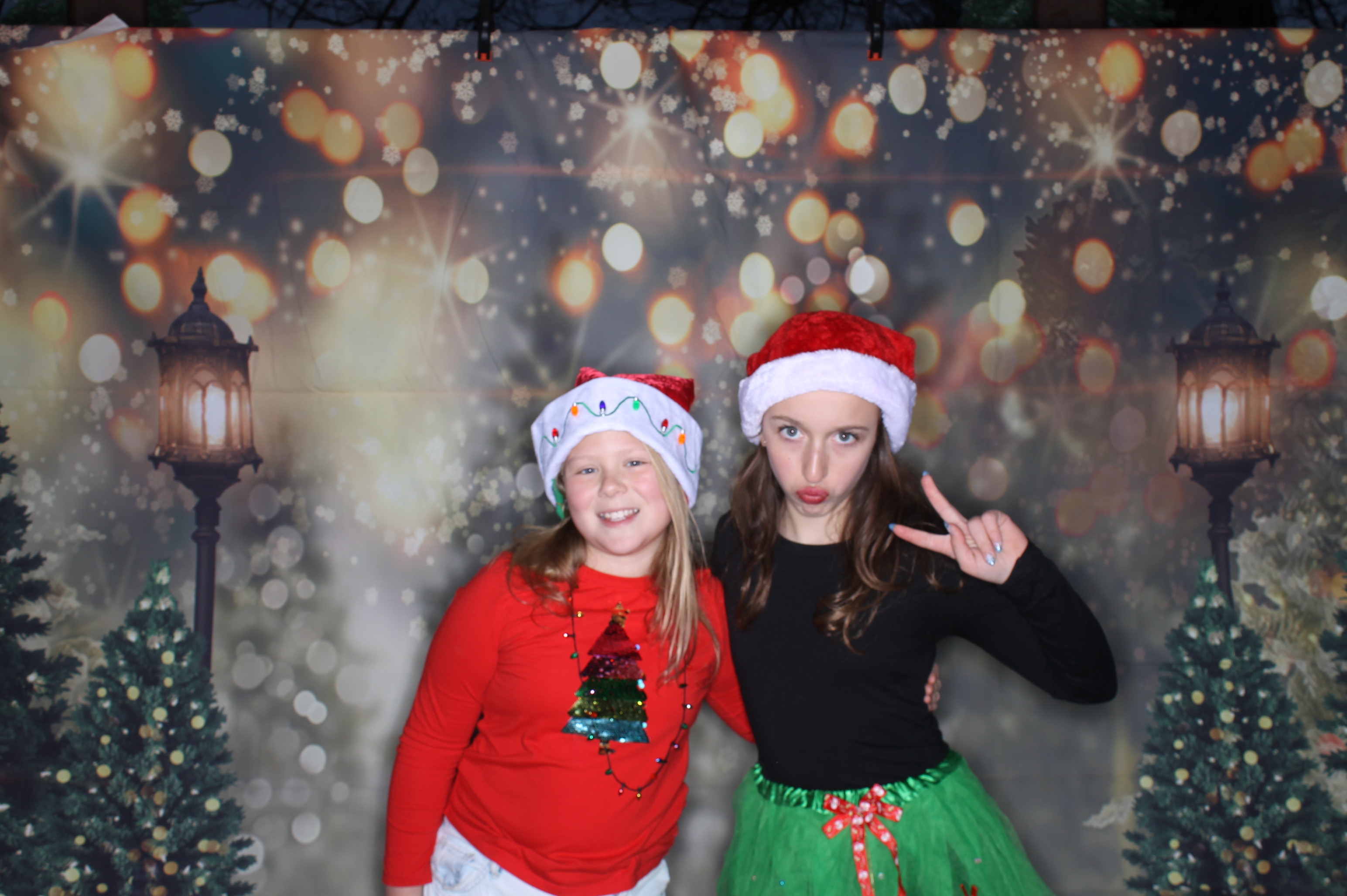 Newtown Winterfest | View more photos from the event at gallery.photoboothcincy.com/u/PhotoBoothCincy/Newtown-Winterfest