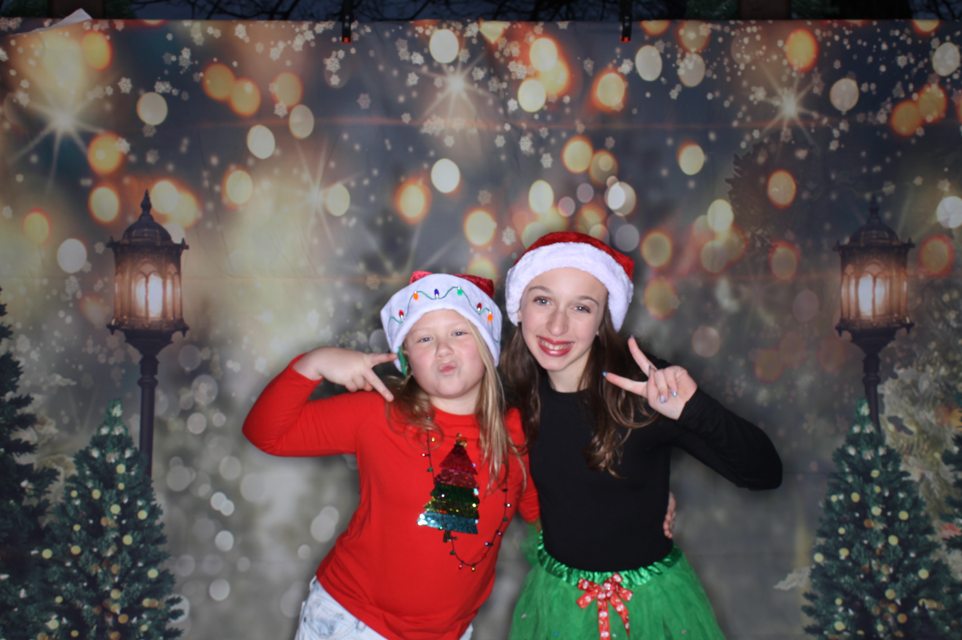 Newtown Winterfest | View more photos from the event at gallery.photoboothcincy.com/u/PhotoBoothCincy/Newtown-Winterfest