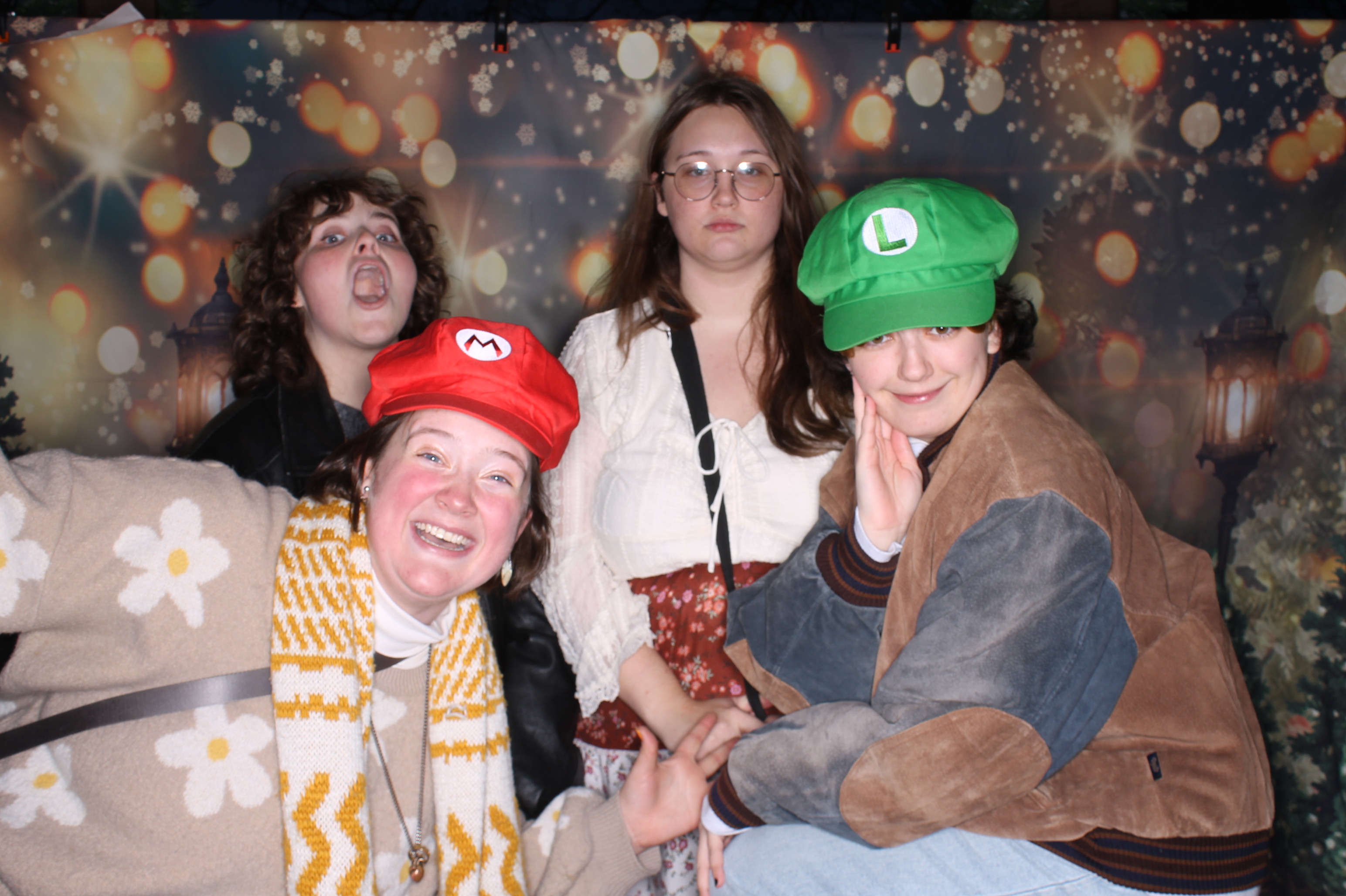 Newtown Winterfest | View more photos from the event at gallery.photoboothcincy.com/u/PhotoBoothCincy/Newtown-Winterfest