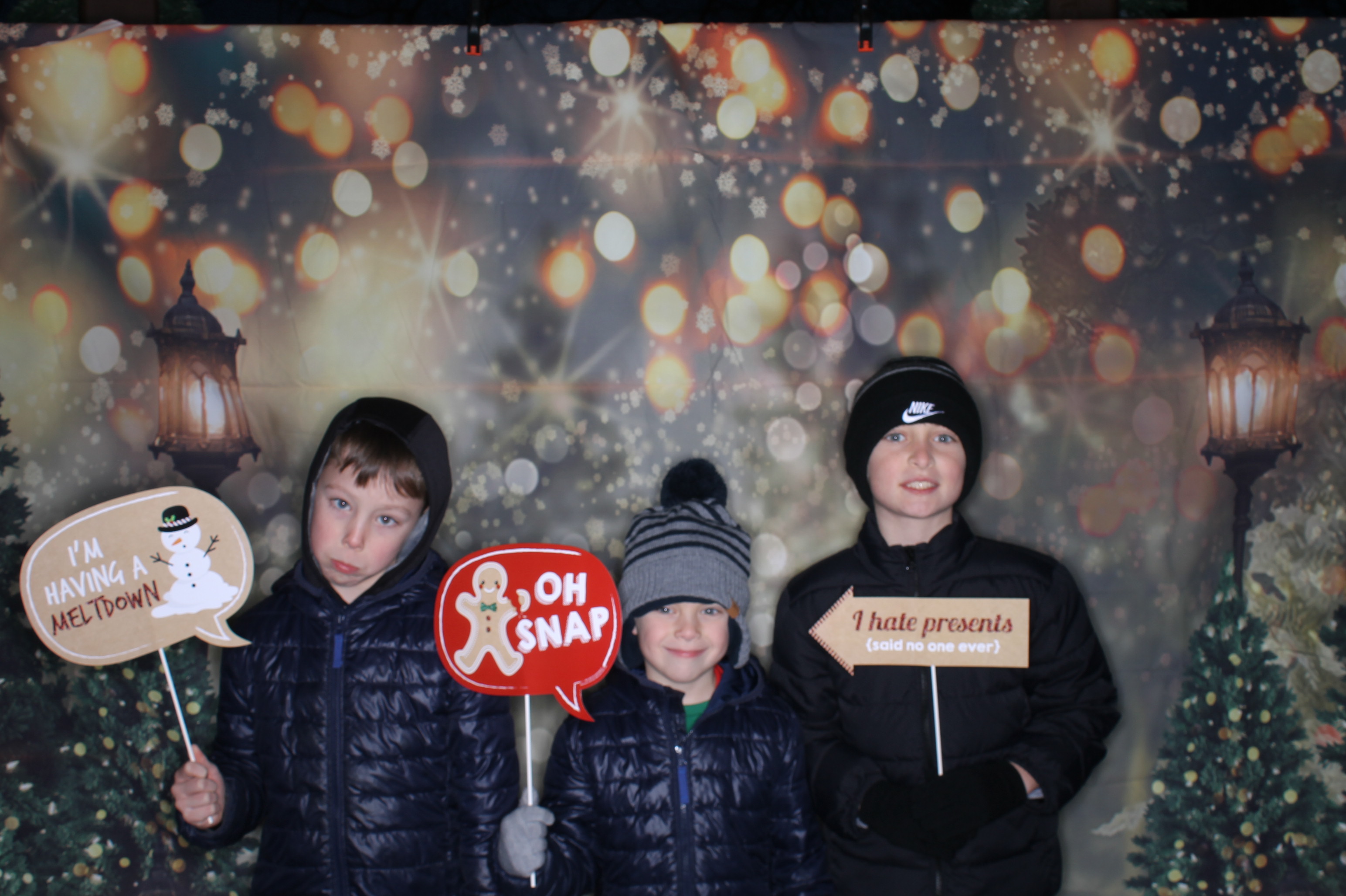 Newtown Winterfest | View more photos from the event at gallery.photoboothcincy.com/u/PhotoBoothCincy/Newtown-Winterfest