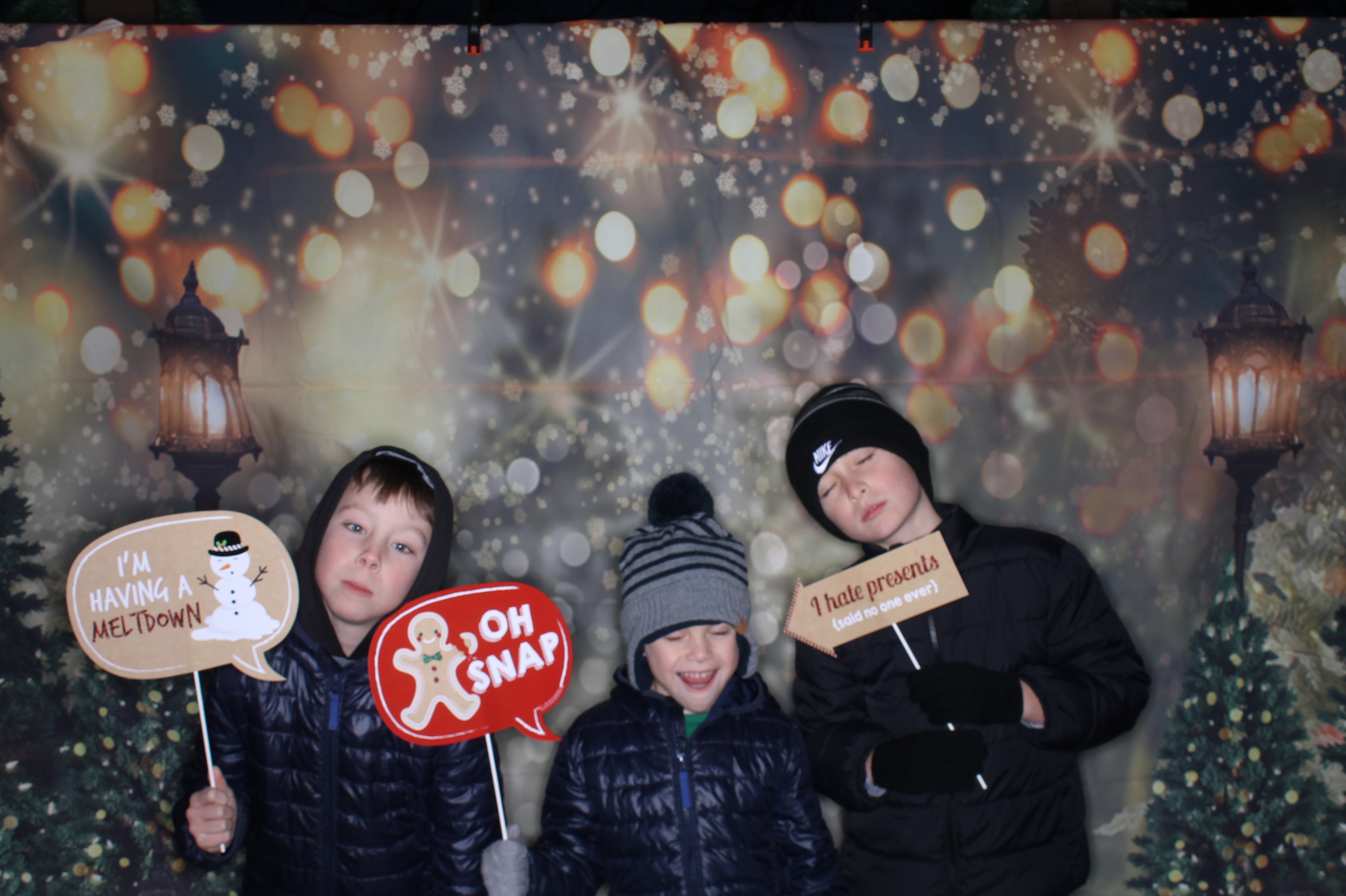 Newtown Winterfest | View more photos from the event at gallery.photoboothcincy.com/u/PhotoBoothCincy/Newtown-Winterfest