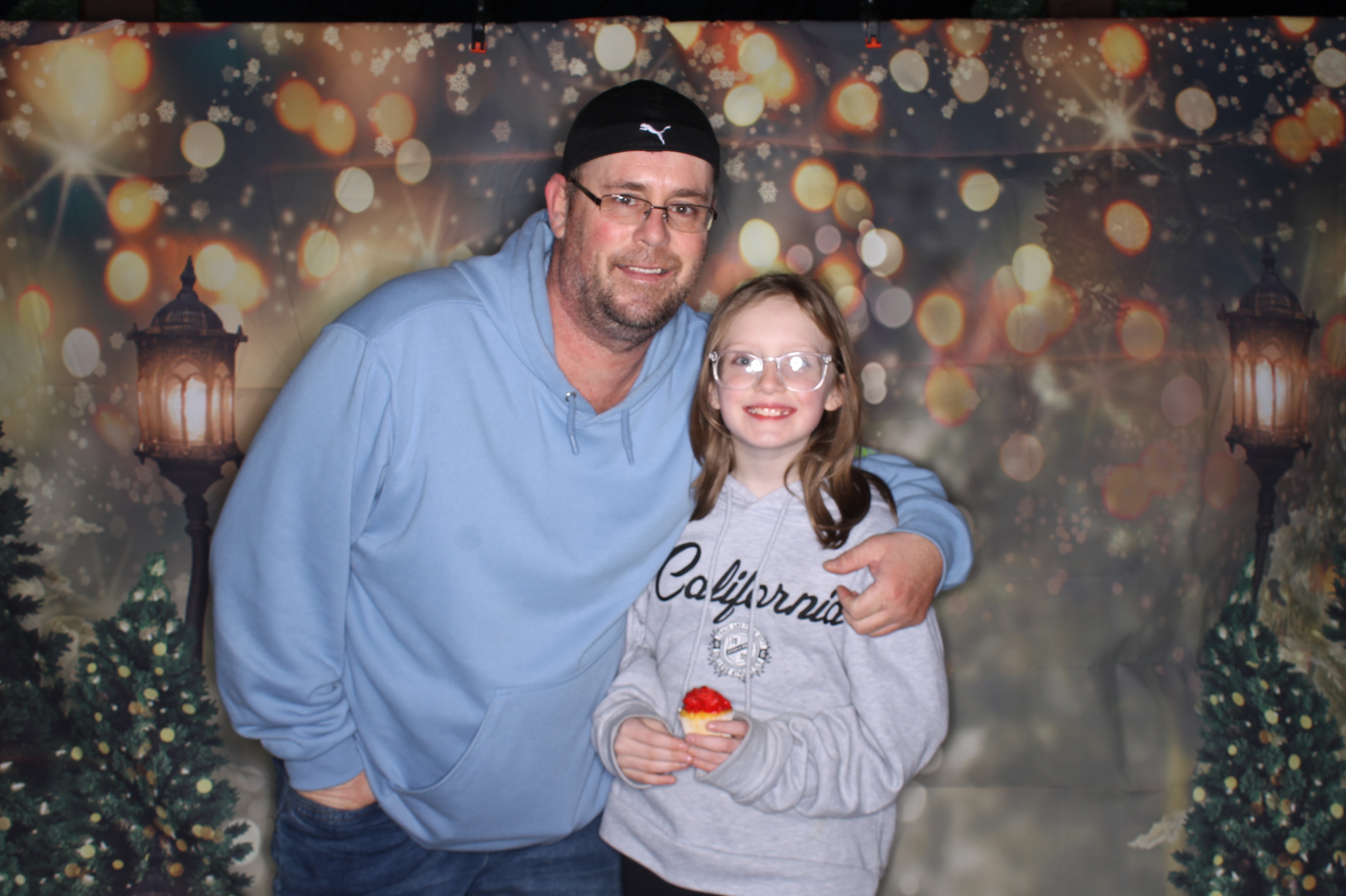 Newtown Winterfest | View more photos from the event at gallery.photoboothcincy.com/u/PhotoBoothCincy/Newtown-Winterfest