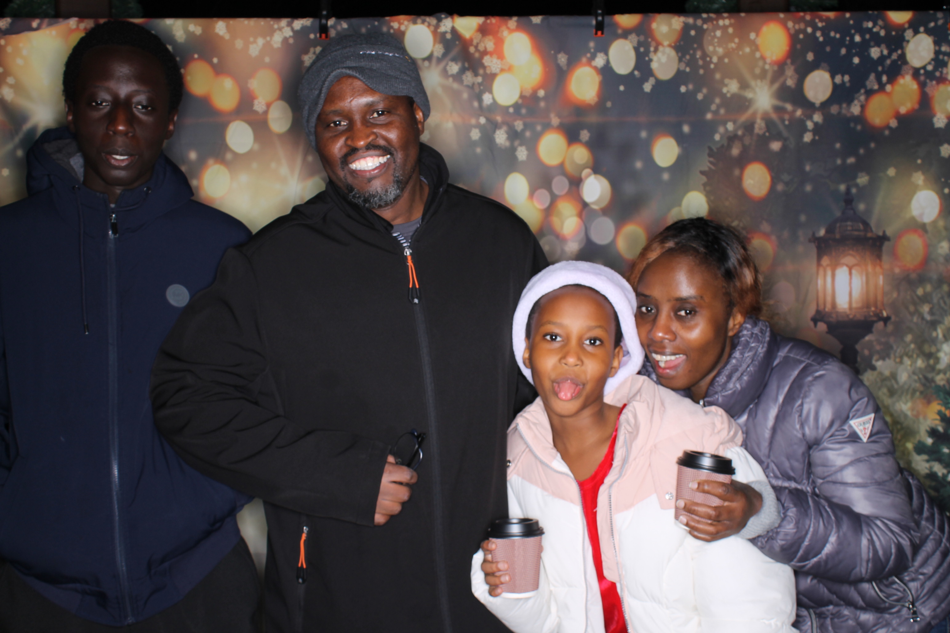 Newtown Winterfest | View more photos from the event at gallery.photoboothcincy.com/u/PhotoBoothCincy/Newtown-Winterfest