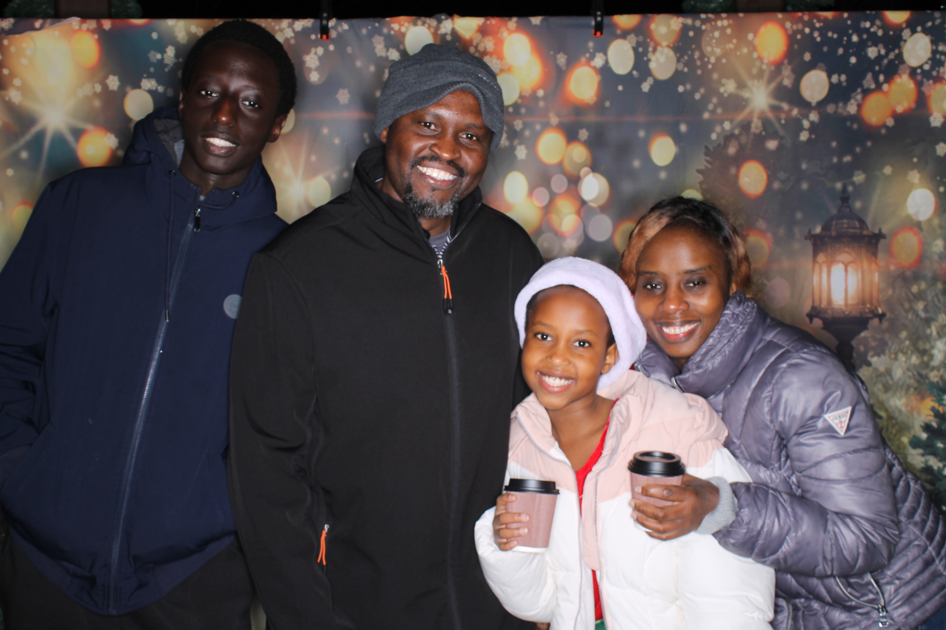 Newtown Winterfest | View more photos from the event at gallery.photoboothcincy.com/u/PhotoBoothCincy/Newtown-Winterfest
