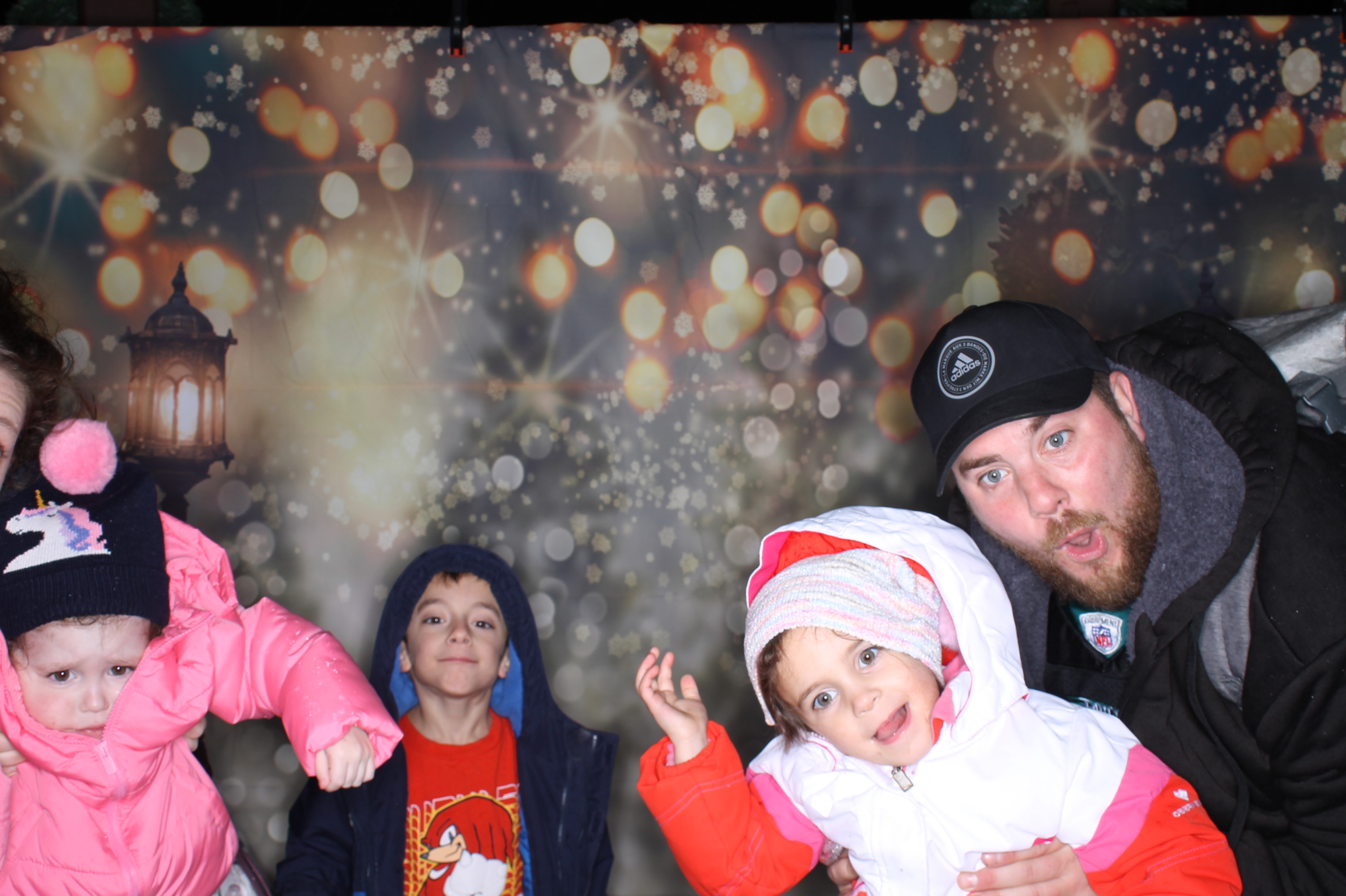 Newtown Winterfest | View more photos from the event at gallery.photoboothcincy.com/u/PhotoBoothCincy/Newtown-Winterfest