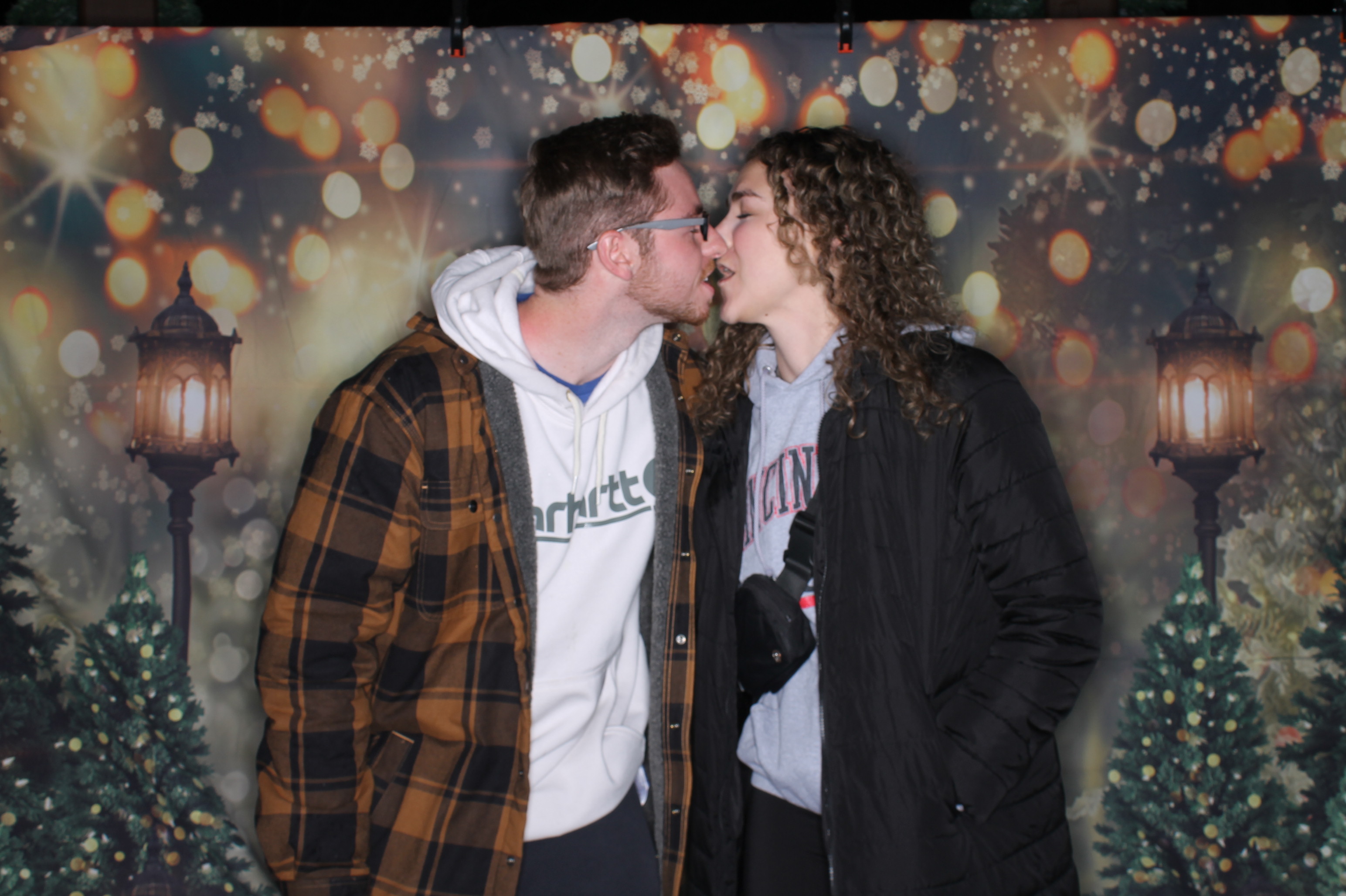 Newtown Winterfest | View more photos from the event at gallery.photoboothcincy.com/u/PhotoBoothCincy/Newtown-Winterfest