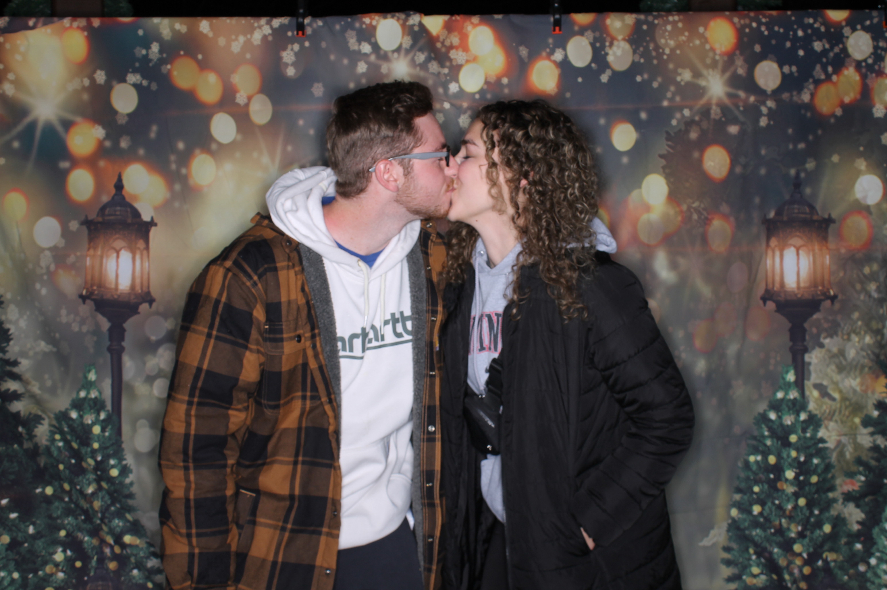 Newtown Winterfest | View more photos from the event at gallery.photoboothcincy.com/u/PhotoBoothCincy/Newtown-Winterfest